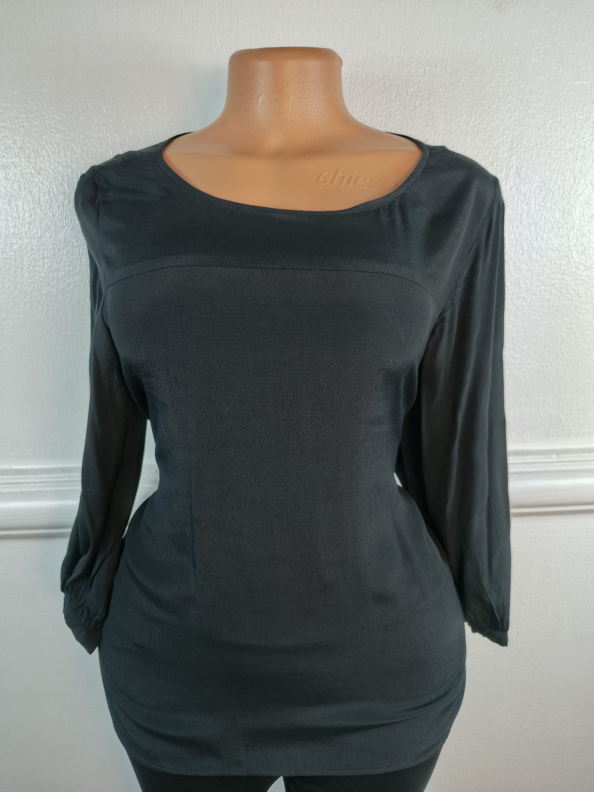 COMMA UK 12