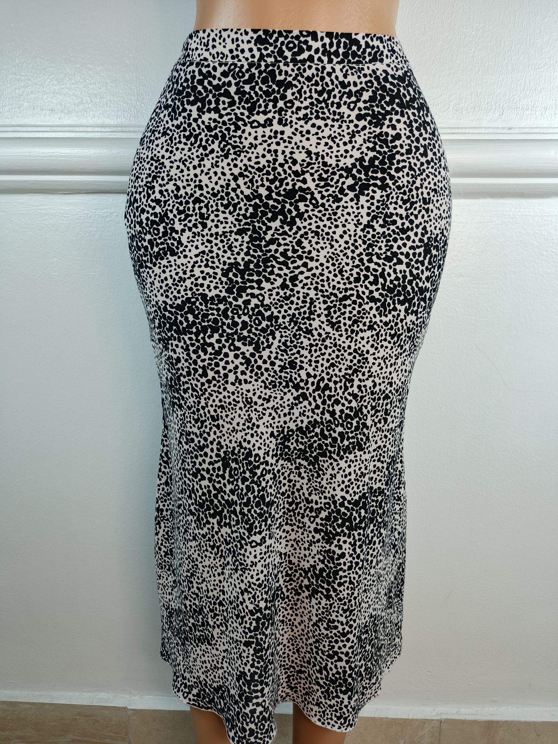 PRIMARK UK 6, L-34 INCHES