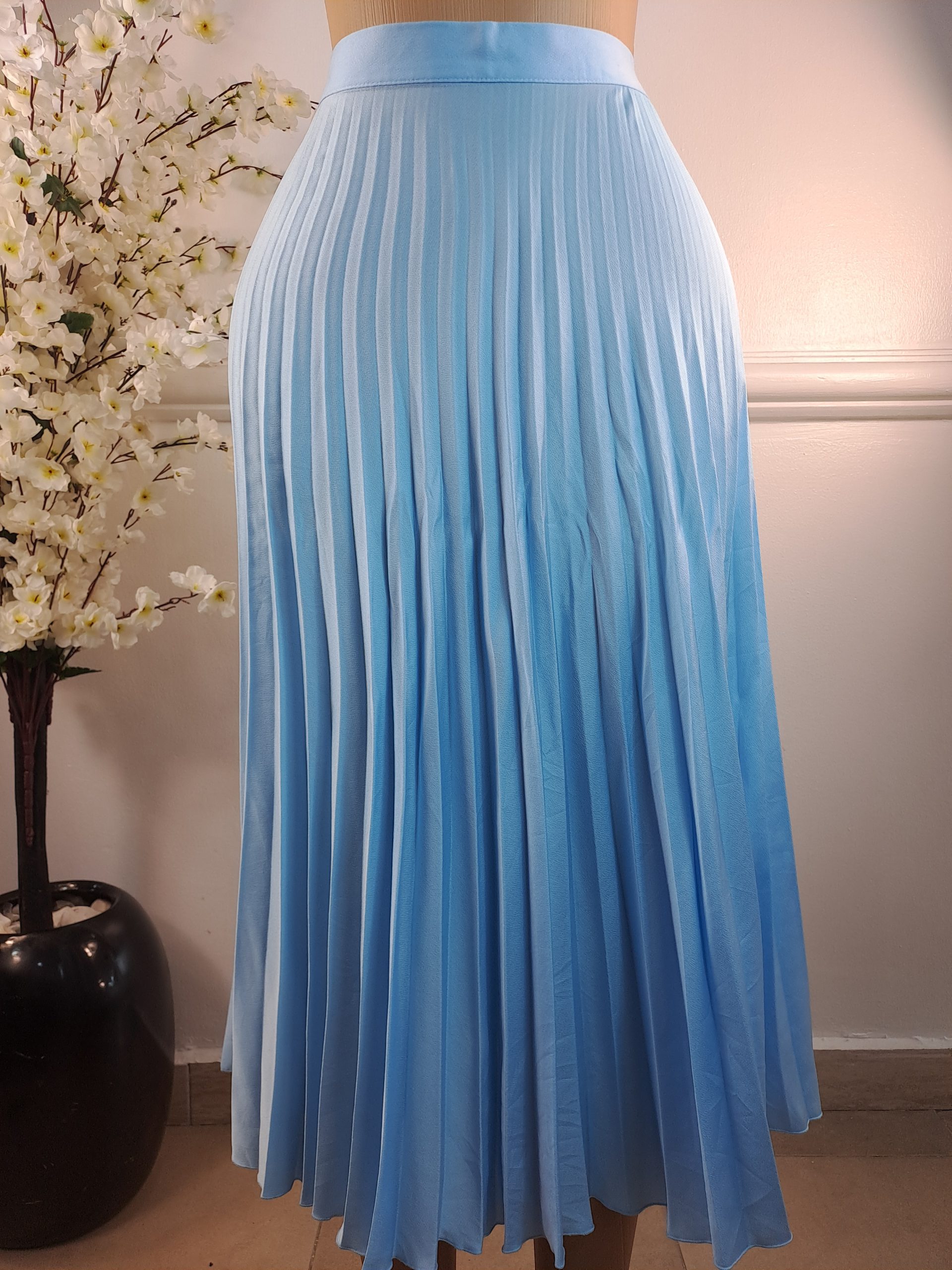 ZARA UK 6, L-33 INCHES
