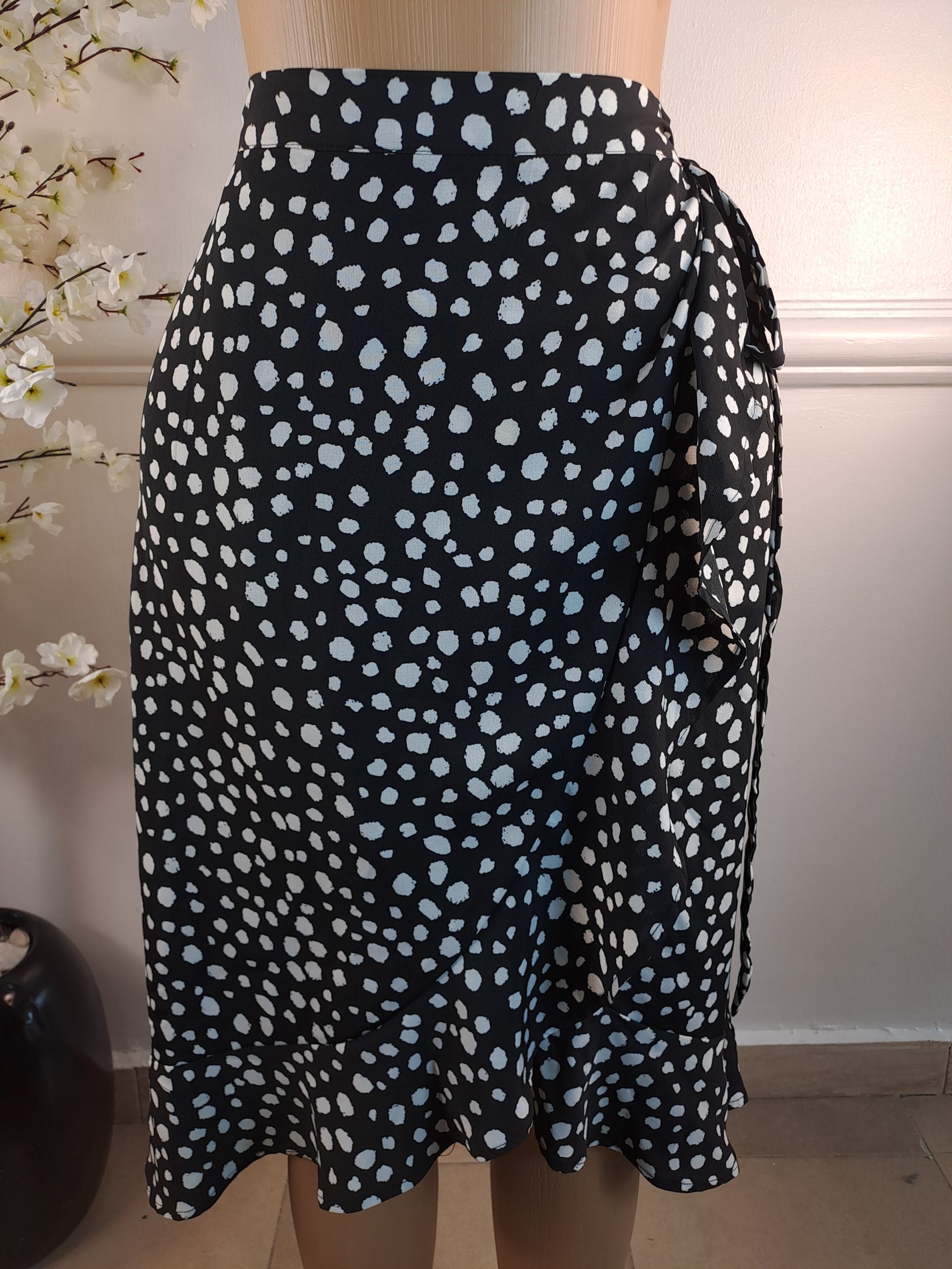 SKIRT UK 6, L-30 INCHES