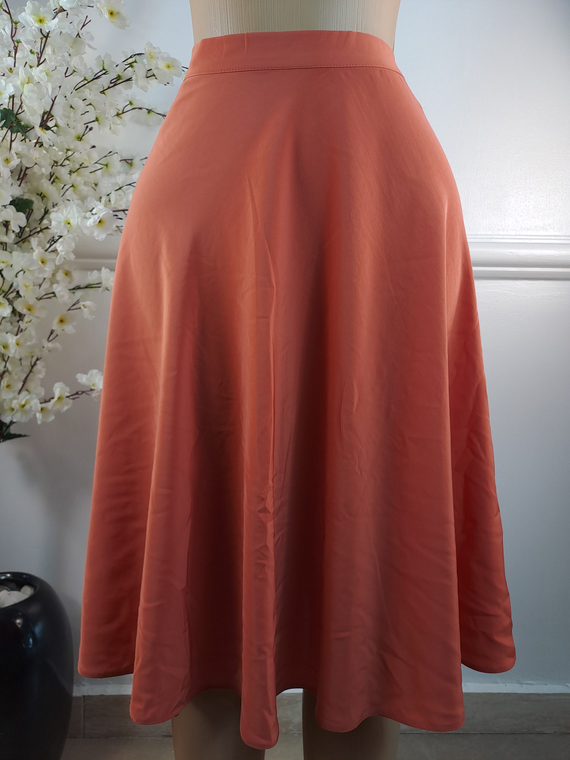 SKIRT UK 8, L-28 INCHES