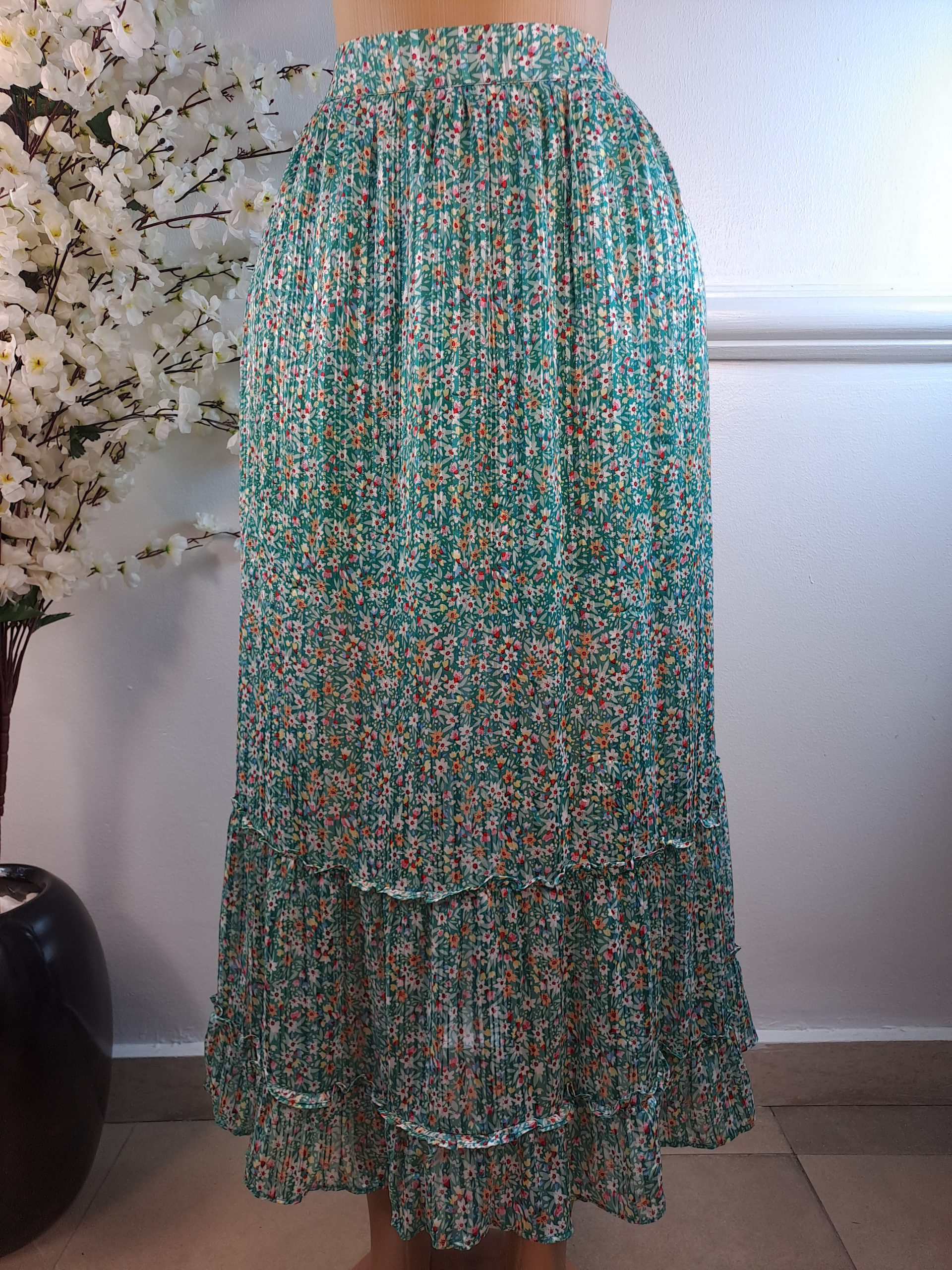 L'ATELIER UK 6, L-38 INCHES