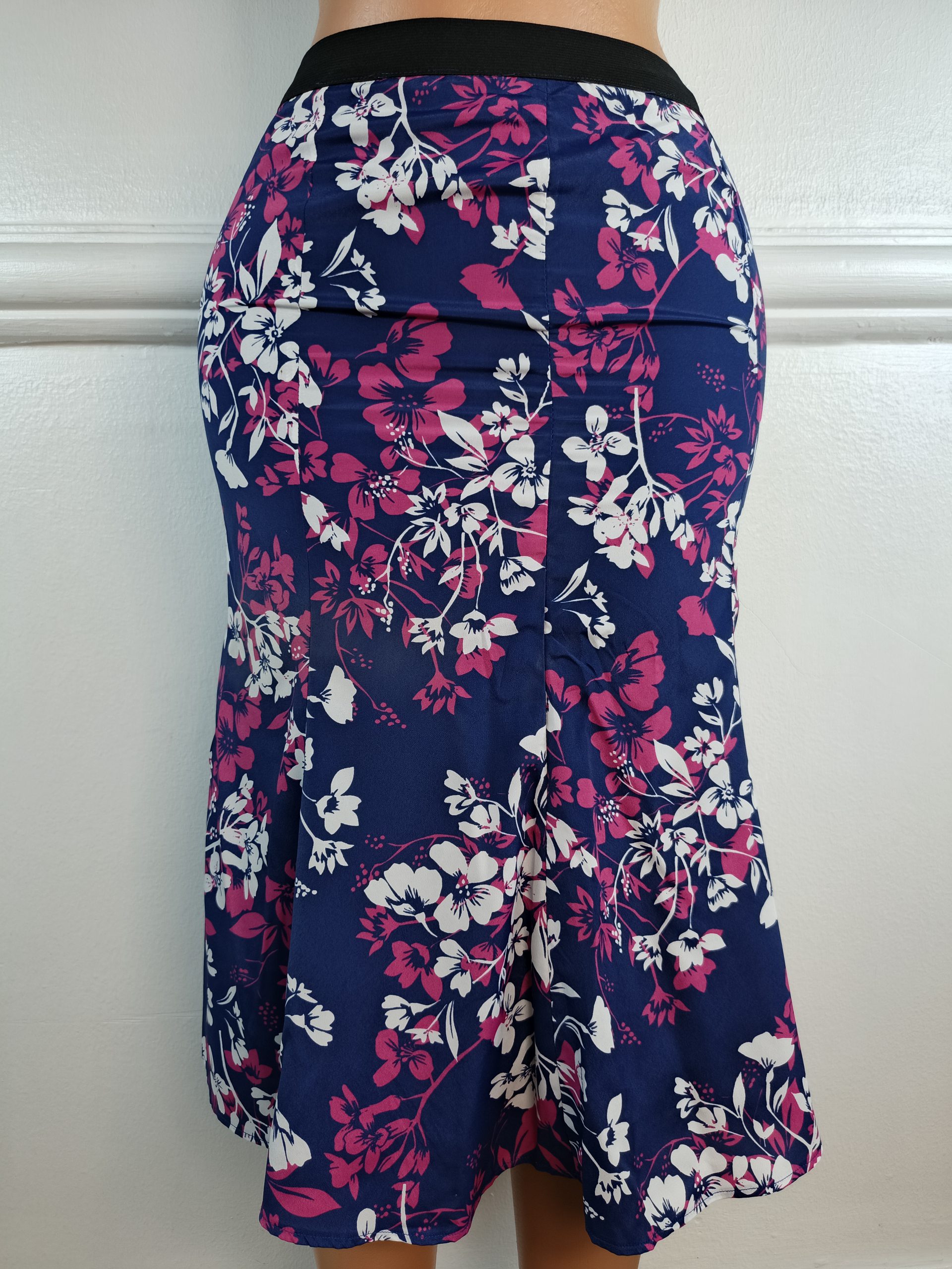 SKIRT UK 10, L-29 INCHES