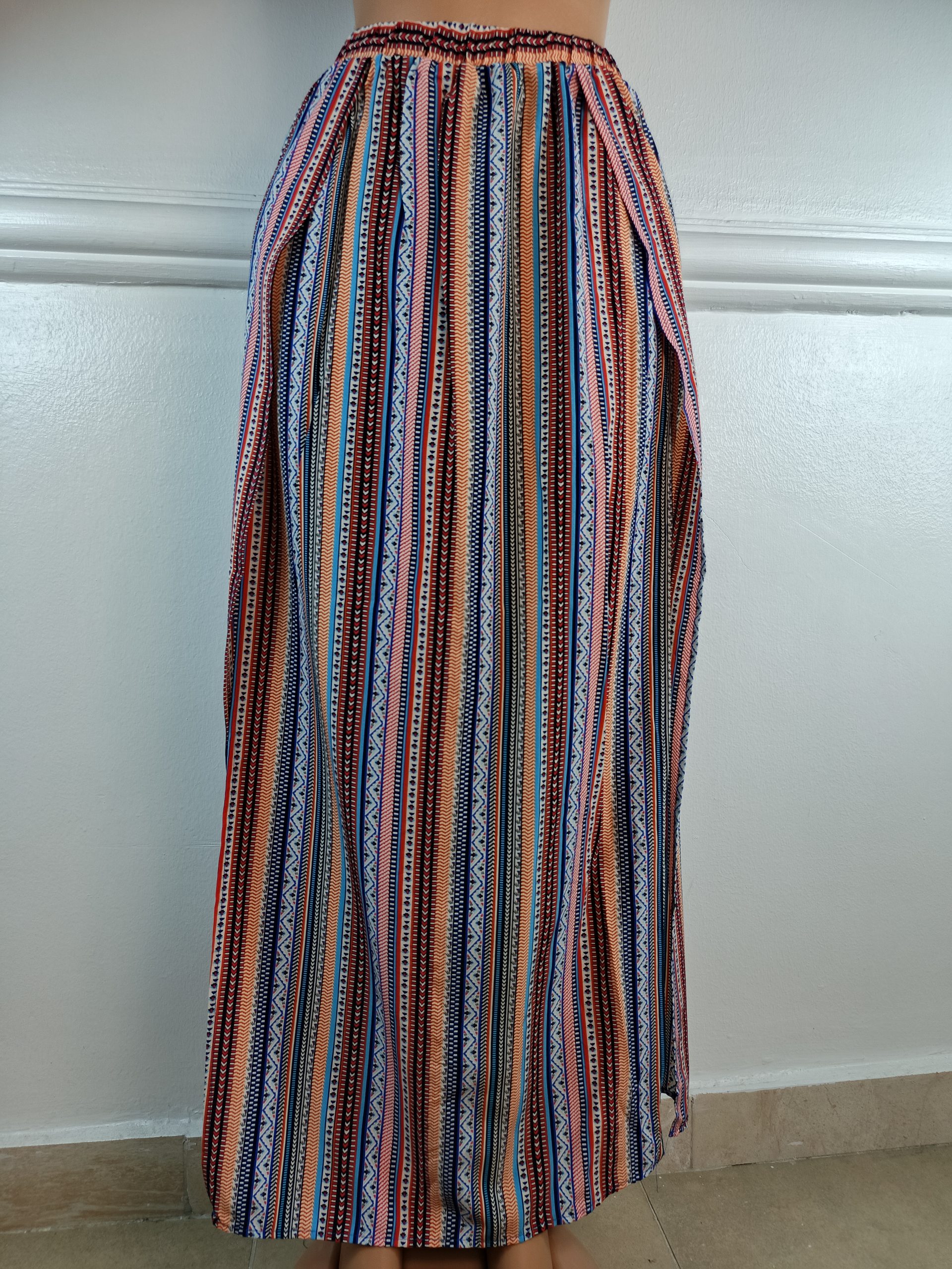 SHEIN UK 14, L-40 INCHES