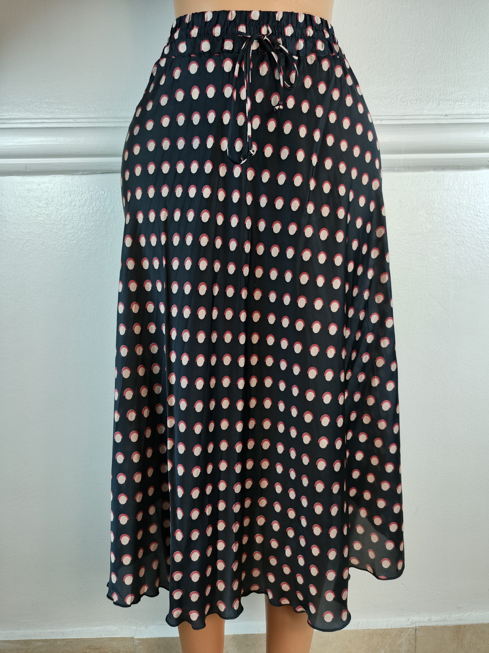 ZARA UK 6, L-33 INCHES
