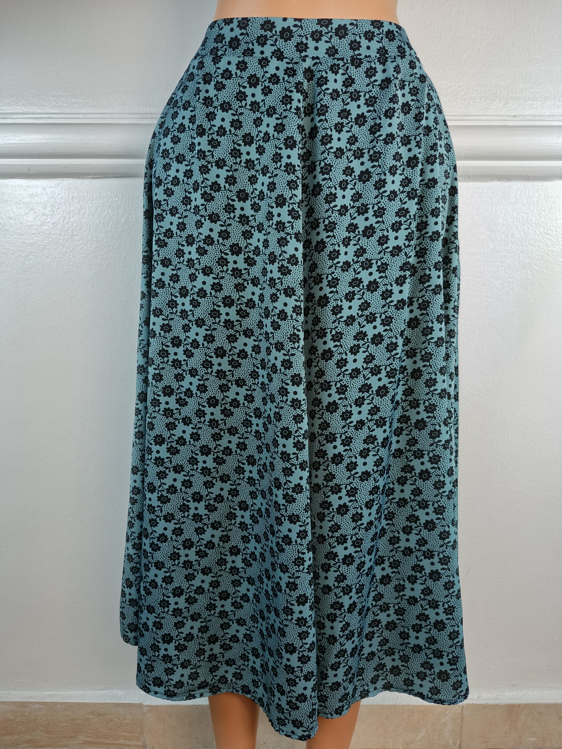 EMILY & ME UK 8, L-33 INCHES