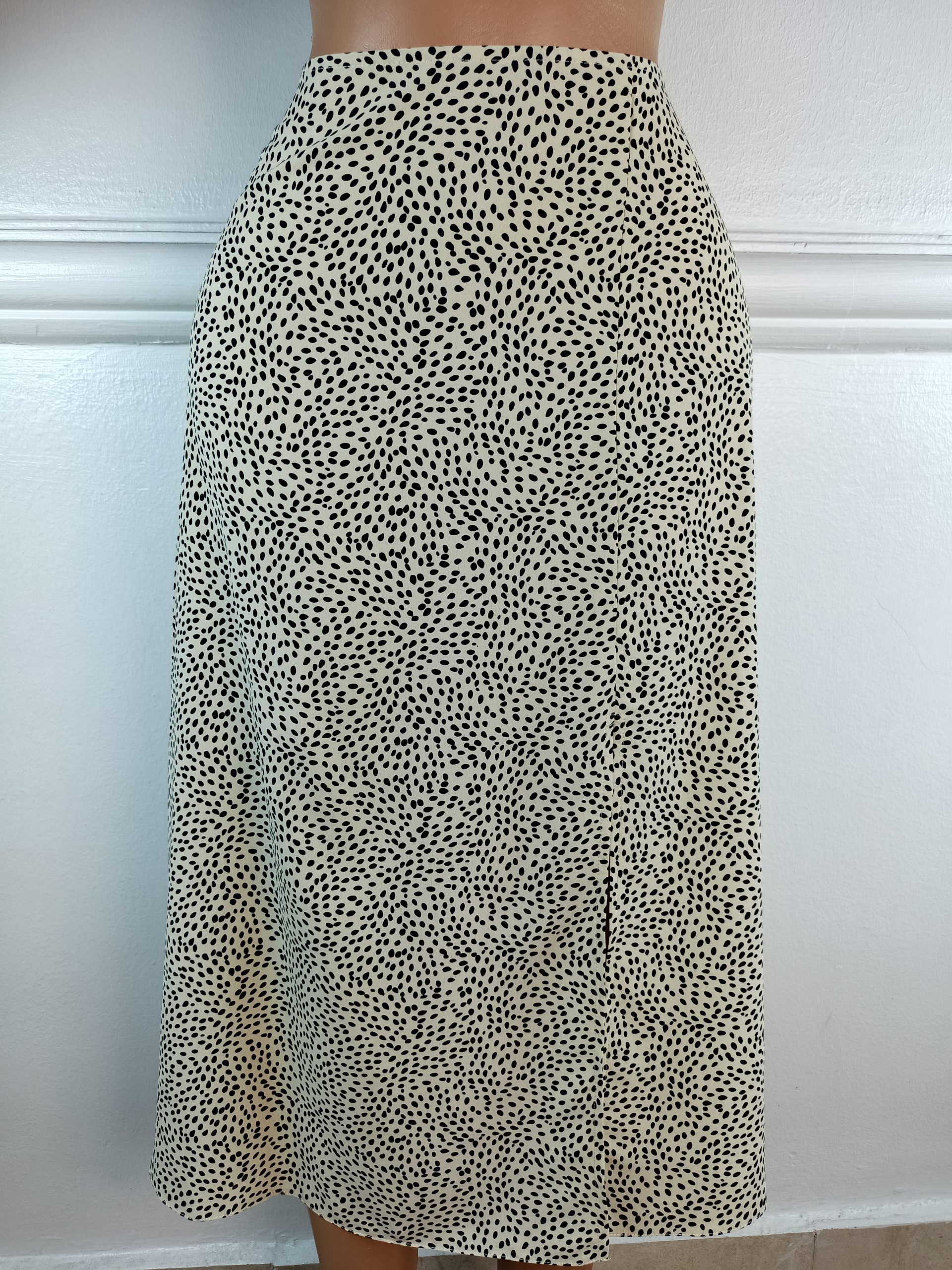 PRIMARK UK 10, L-33 INCHES