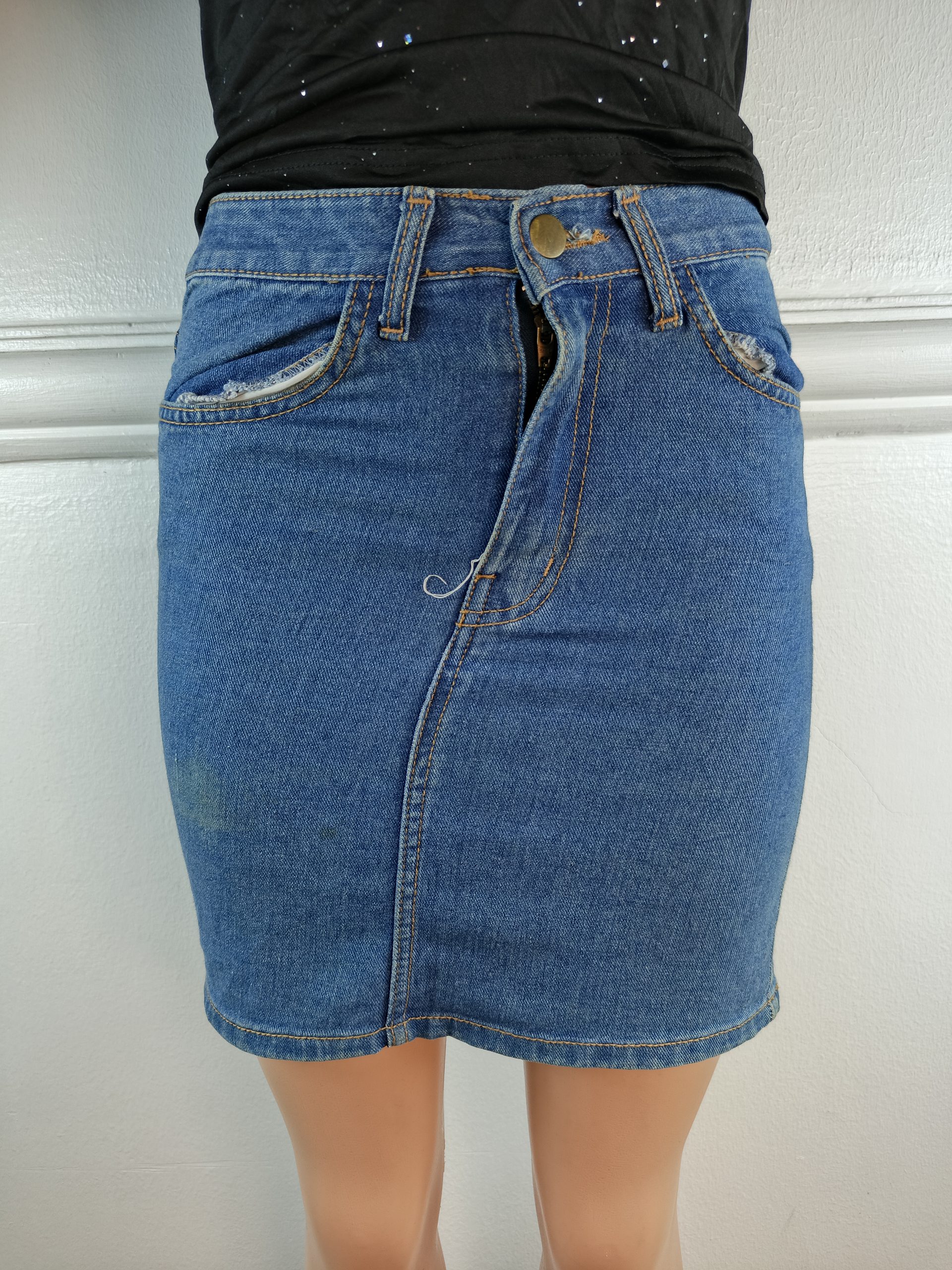 SKIRT UK 8, L-16 INCHES