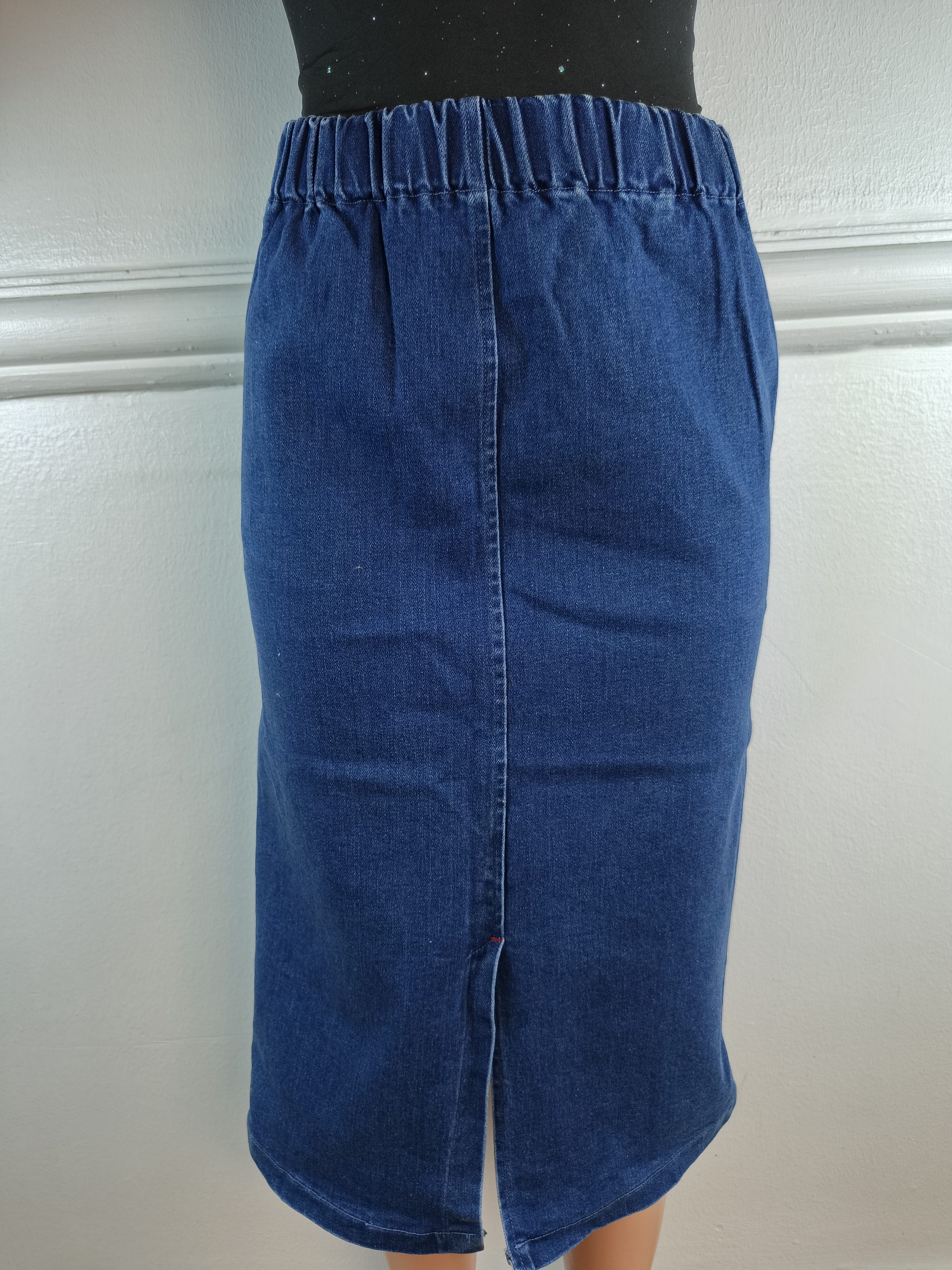 SKIRT UK 8, L-28 INCHES