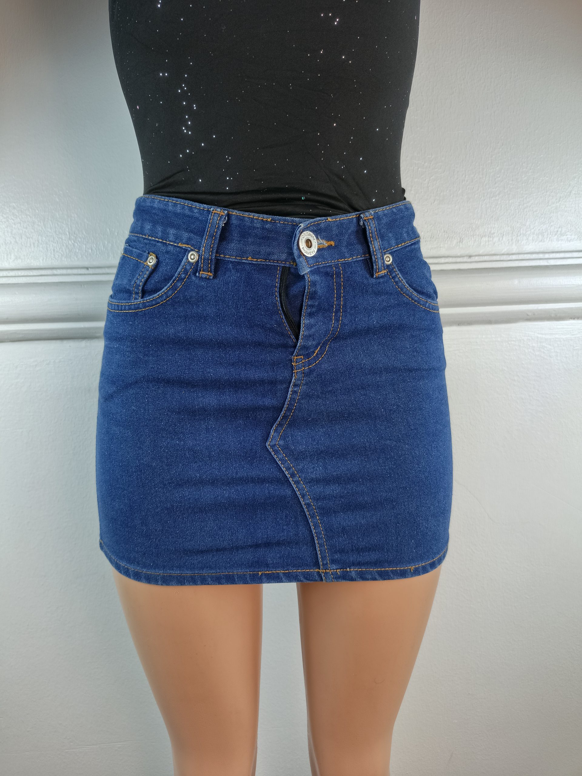 SKIRT UK 6, L-13 INCHES