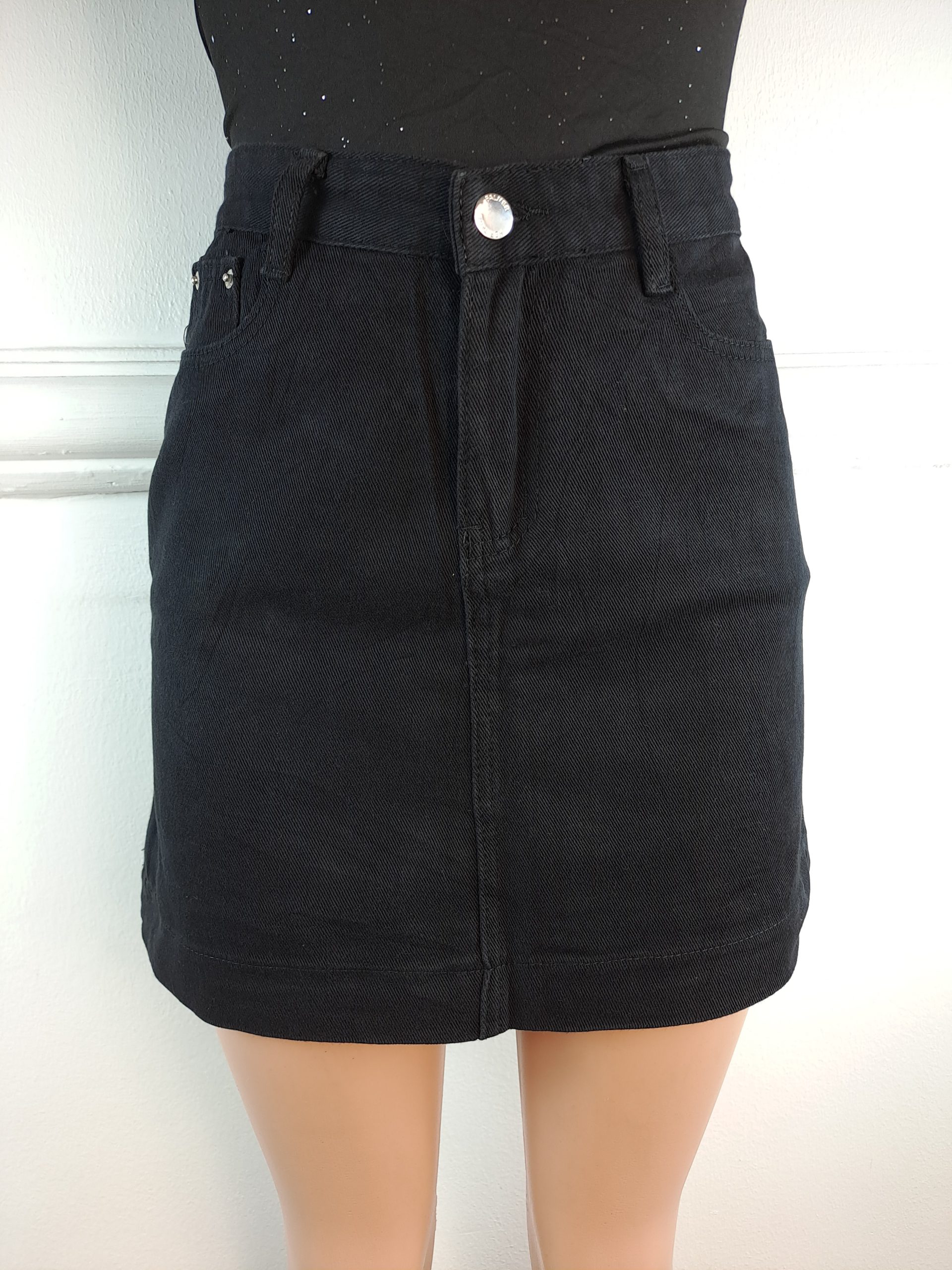 ONE DAY UK 8, L-16 INCHES