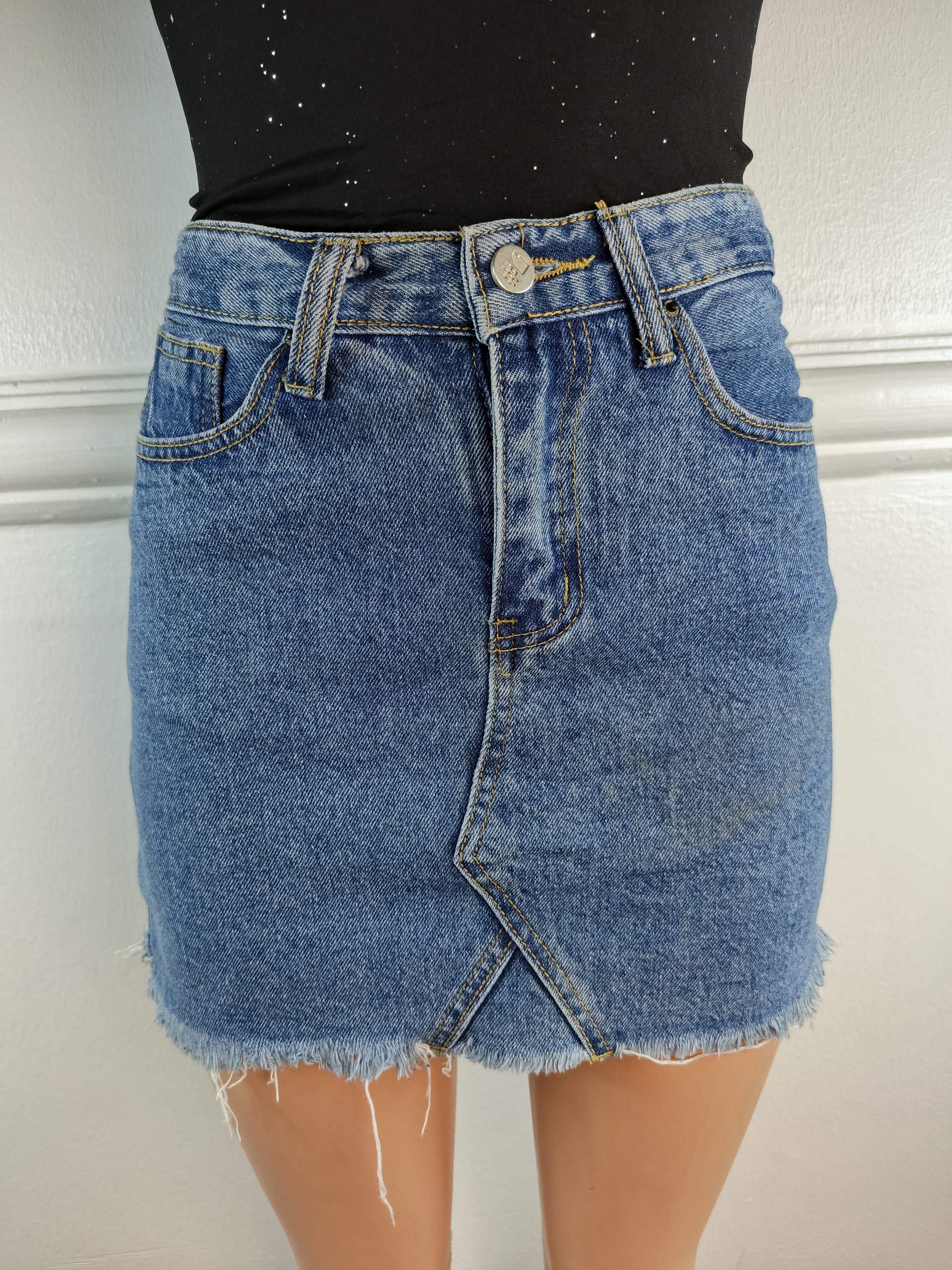 SKIRT UK 8, L-15 INCHES