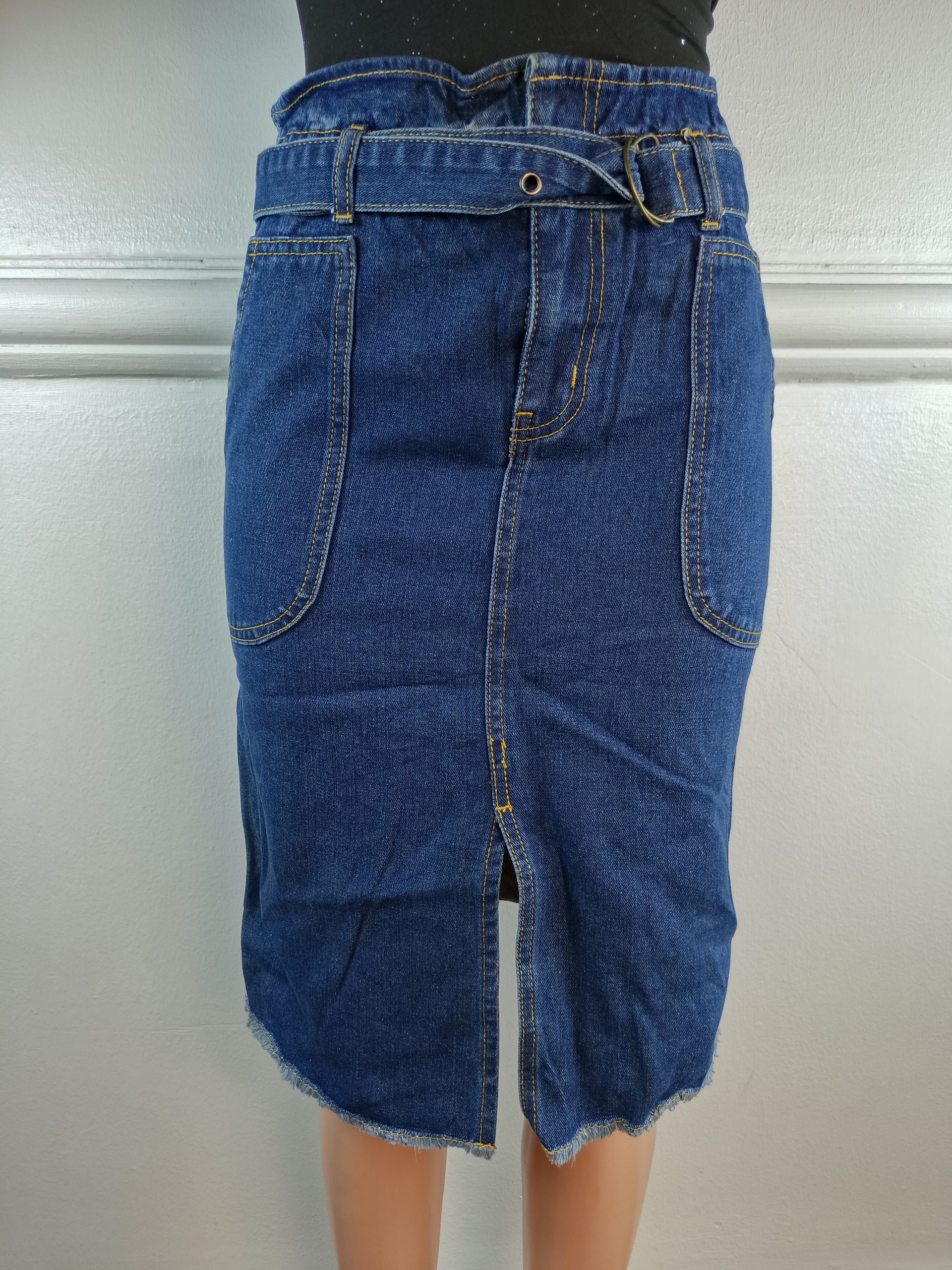 AB UK 8, L-24 INCHES