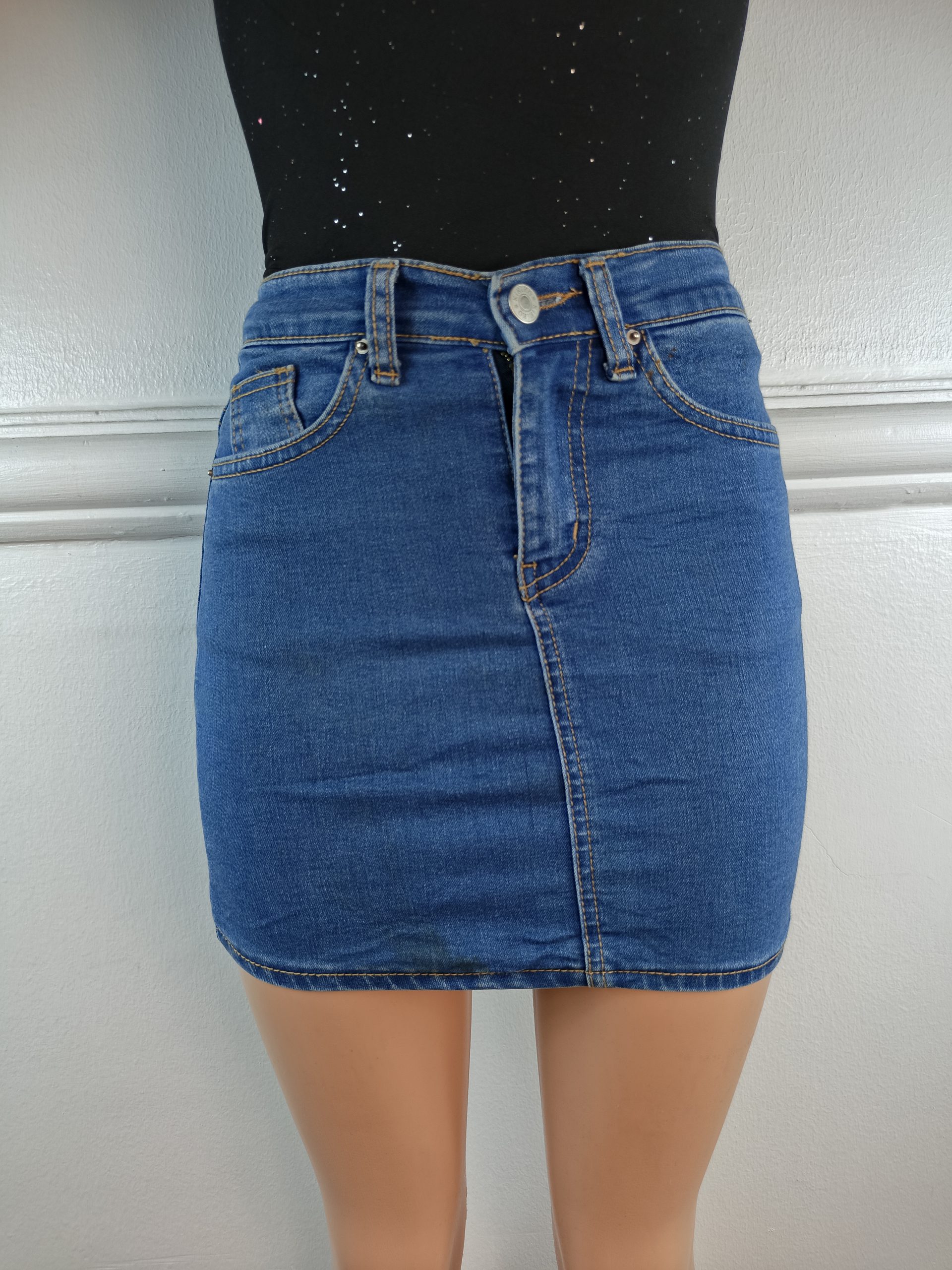 SKIRT UK 6, L-14 INCHES