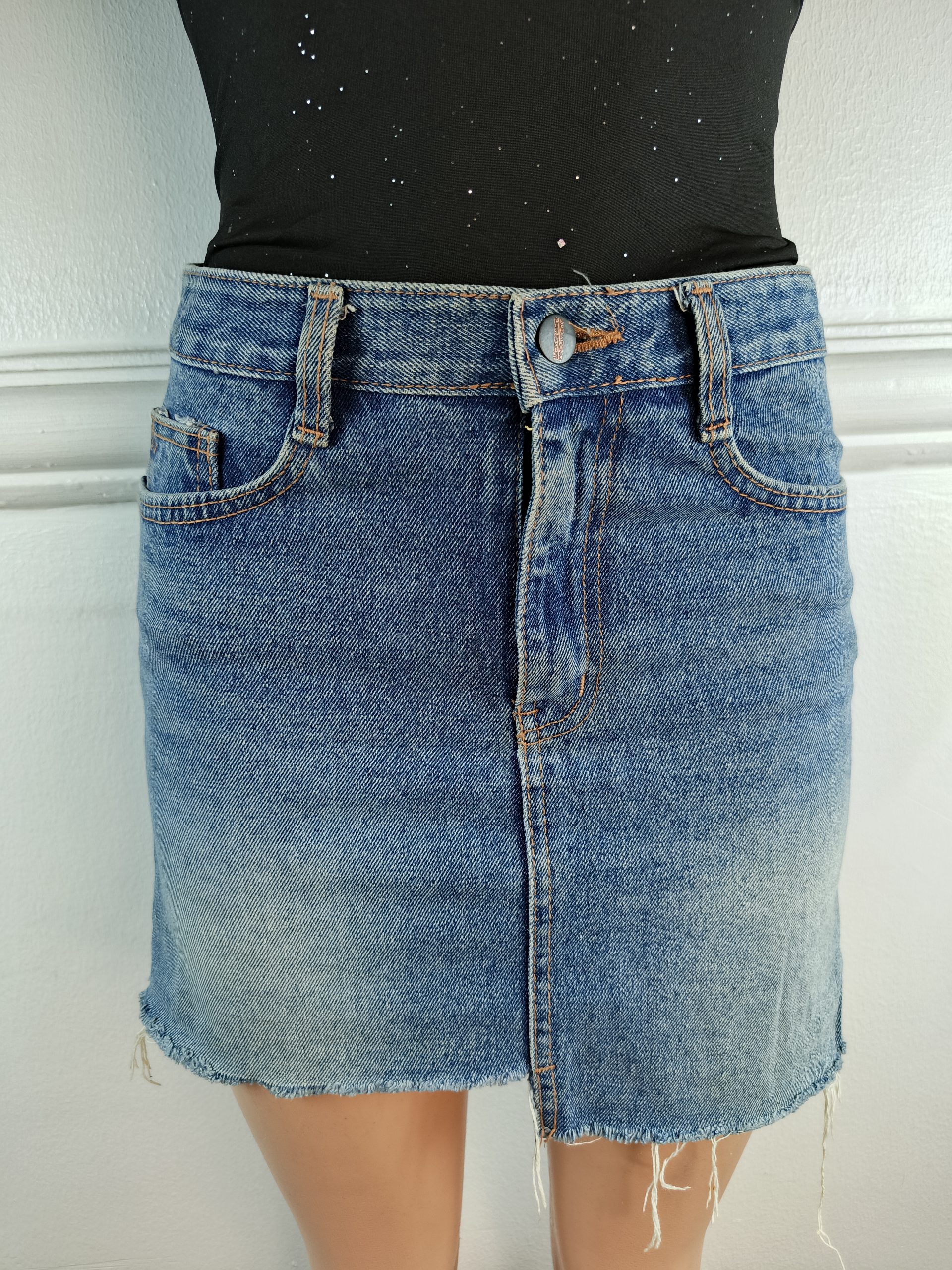 AURA UK 8, L-14 INCHES