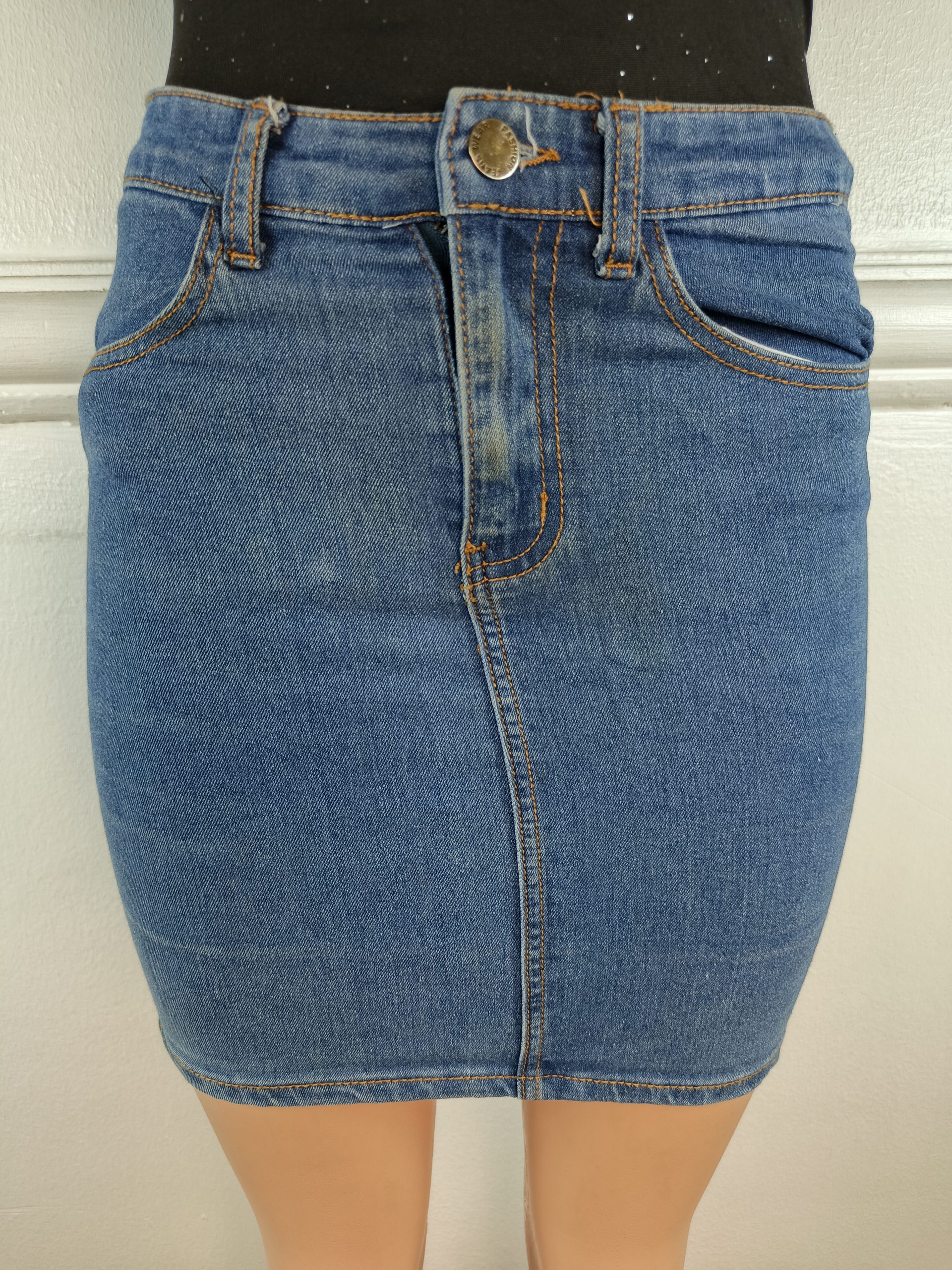 SKIRT UK 6, L-15 INCHES