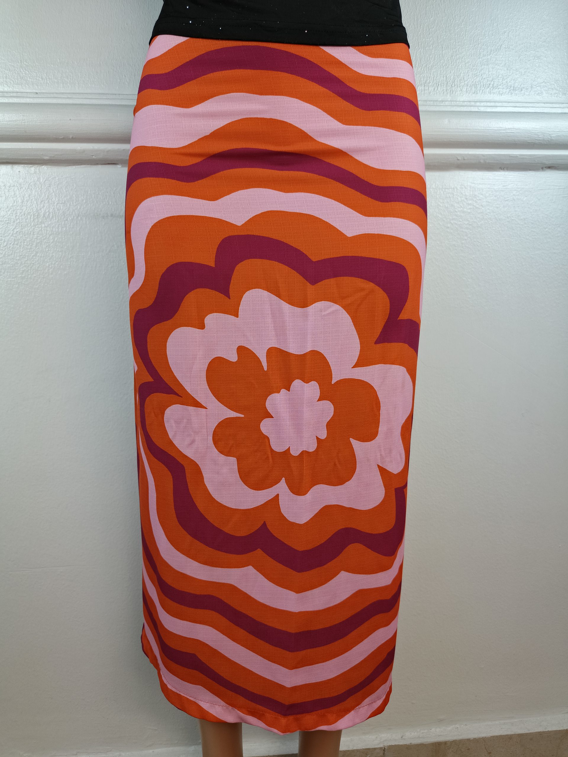 SHEIN UK 6, L-33 INCHES