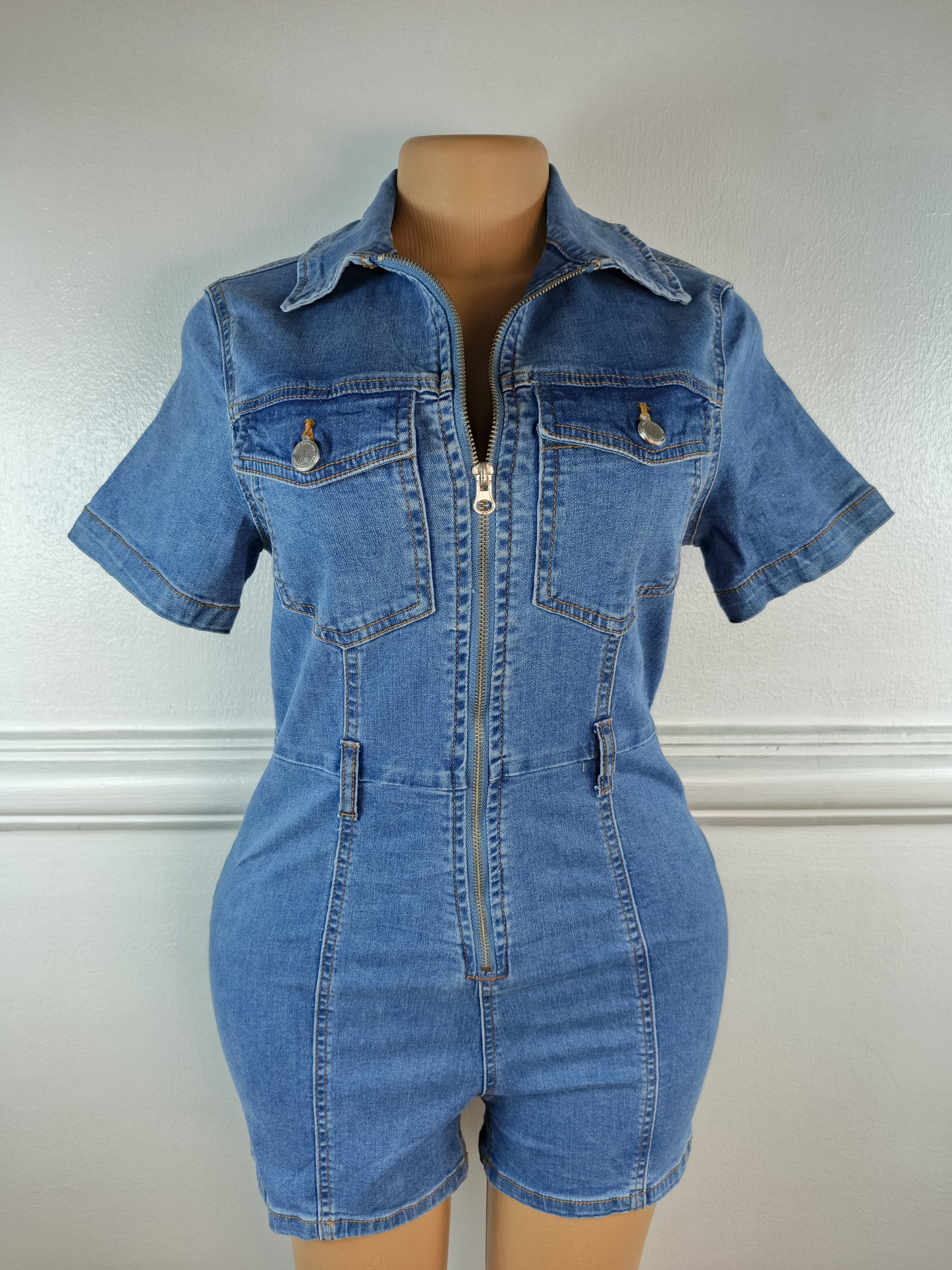 DENIM UK 6, L-29 INCHES