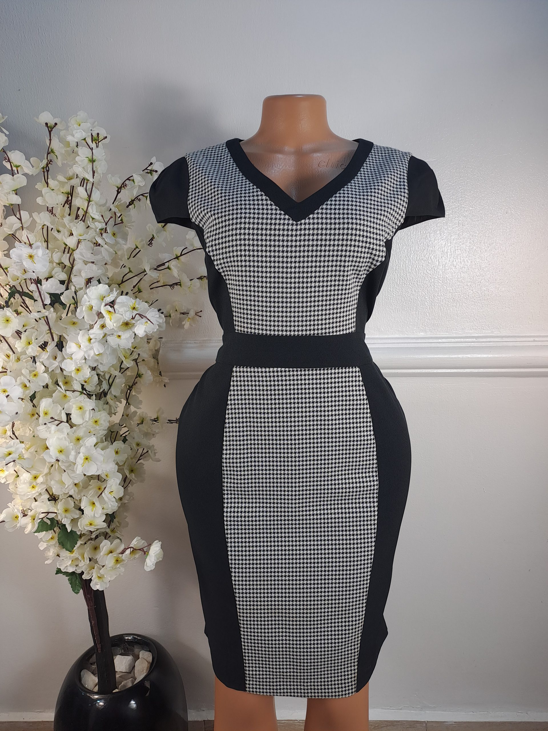 DOROTHY PERKINS UK 12  L:36