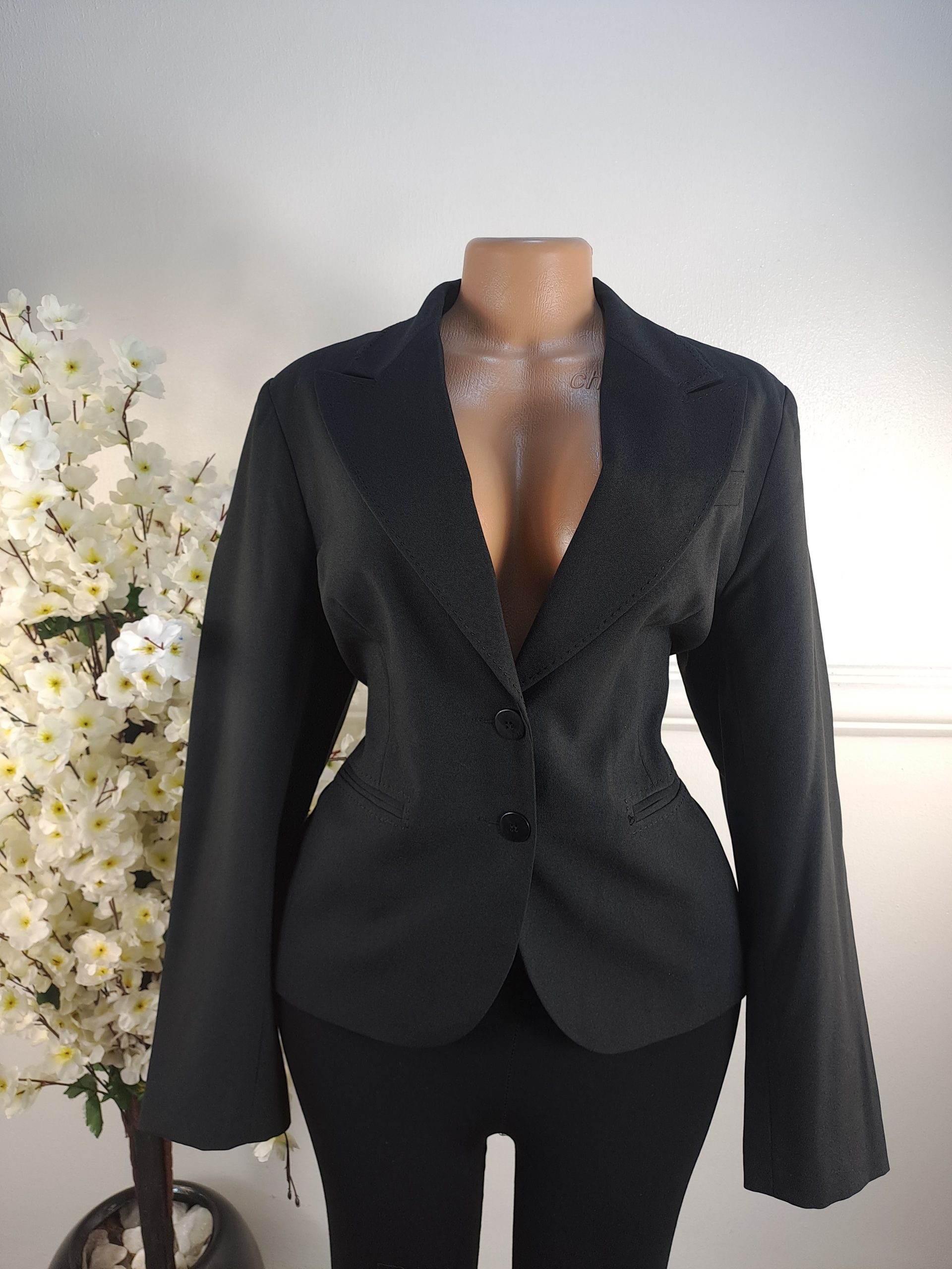 NEW LOOK UK SIZE 14 { LENGHT 25 INCHES}