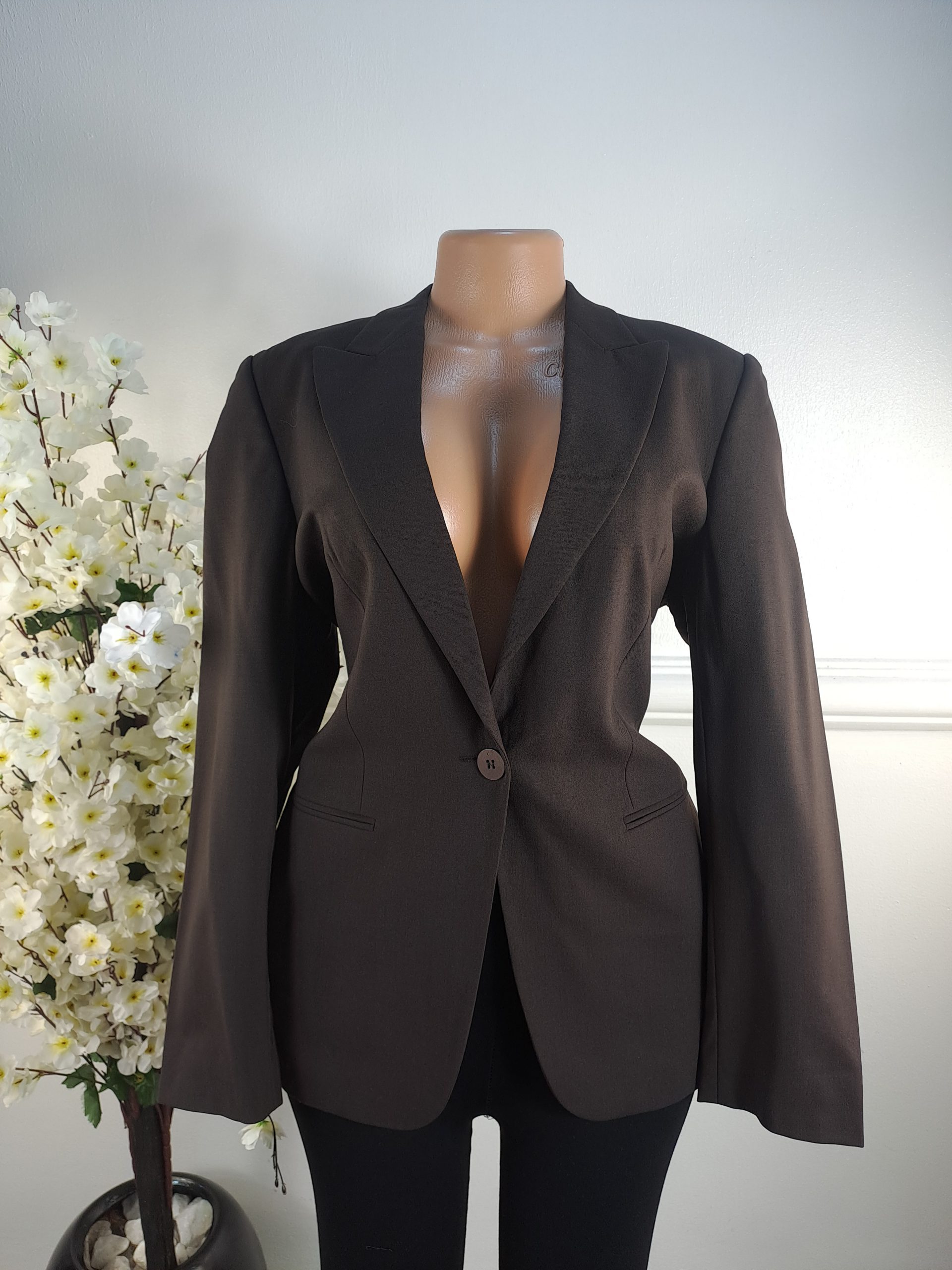 PERUNA UK SIZE 14 {LENGHT 28 INCHES}
