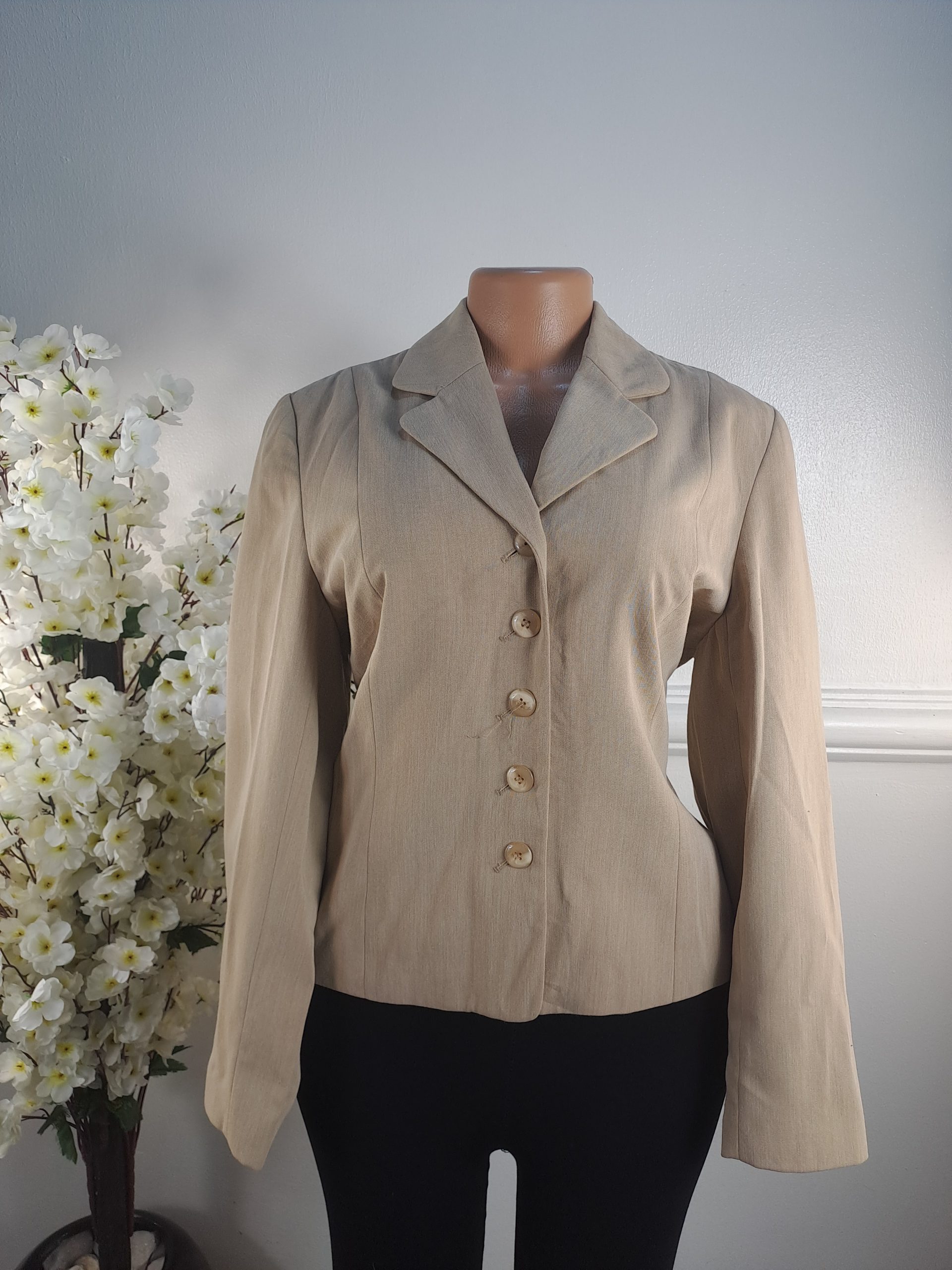 DOROTHY PERKINS UK SIZE 14 [LENGHT 23 INCHES]