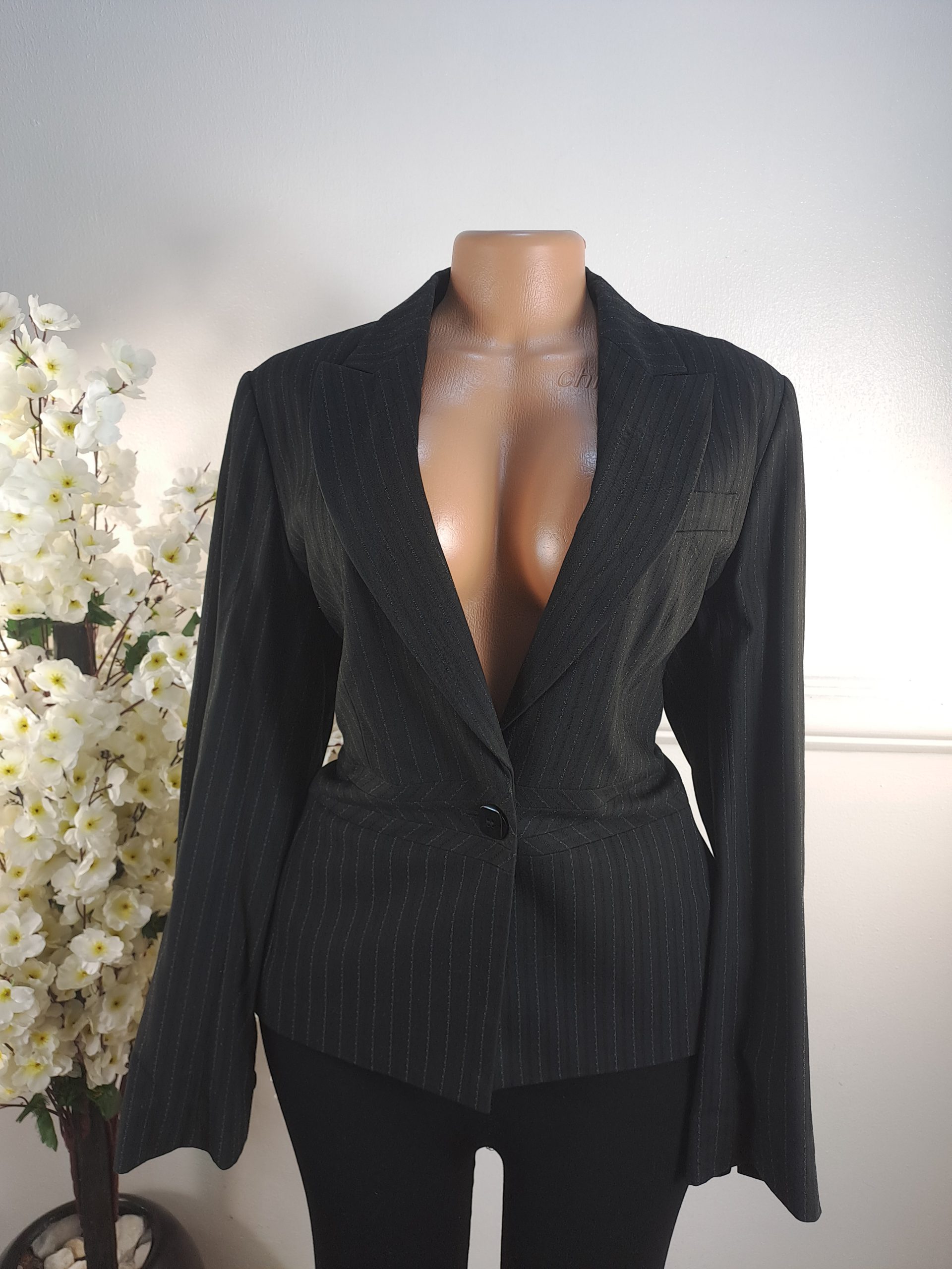 NEXT TAILORING UK SIZE 14 [LENGHT 26 INCHES]