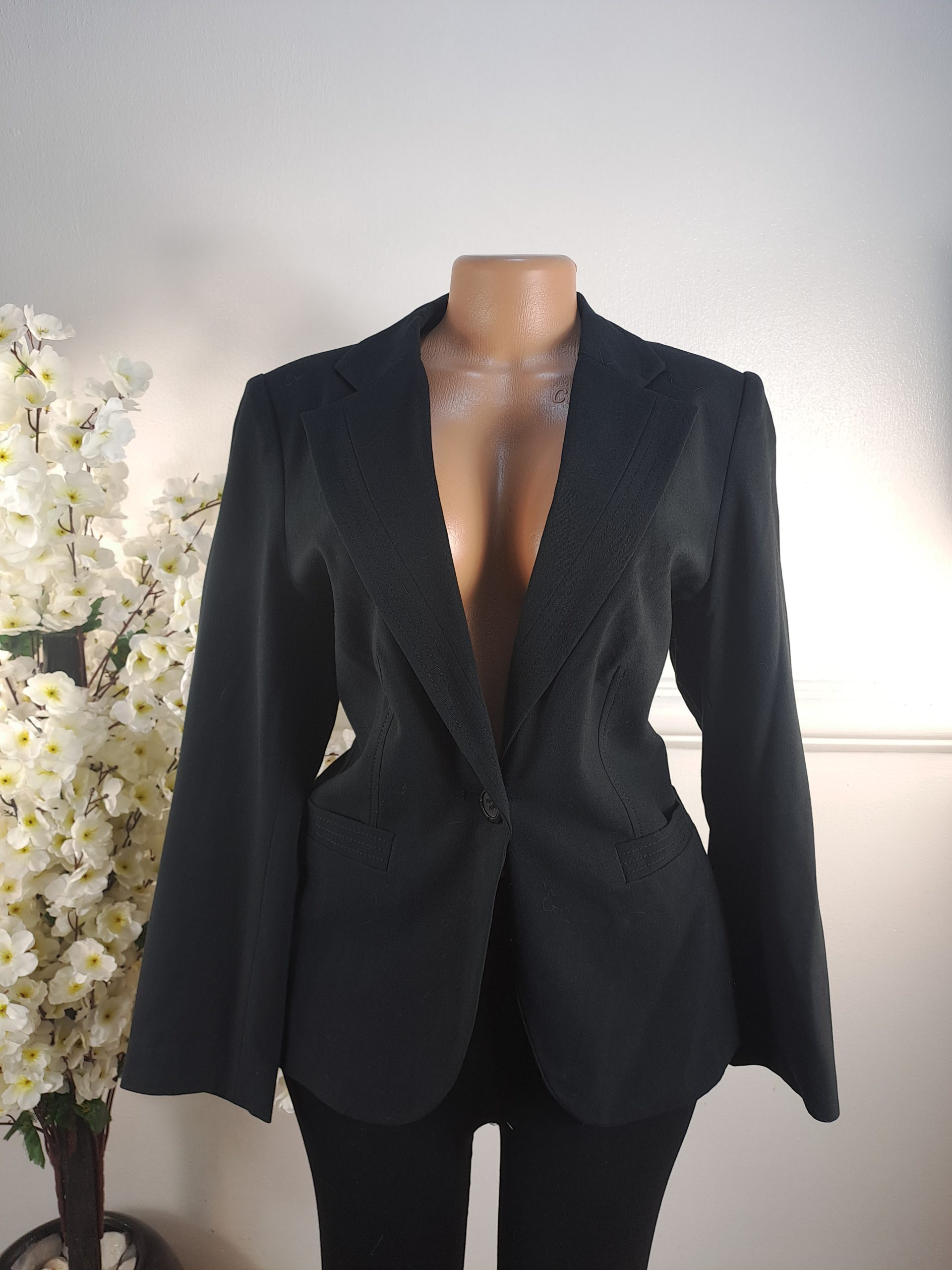 MARK & SPENCER UK SIZE 14 [LENGHT 28 INCHES]