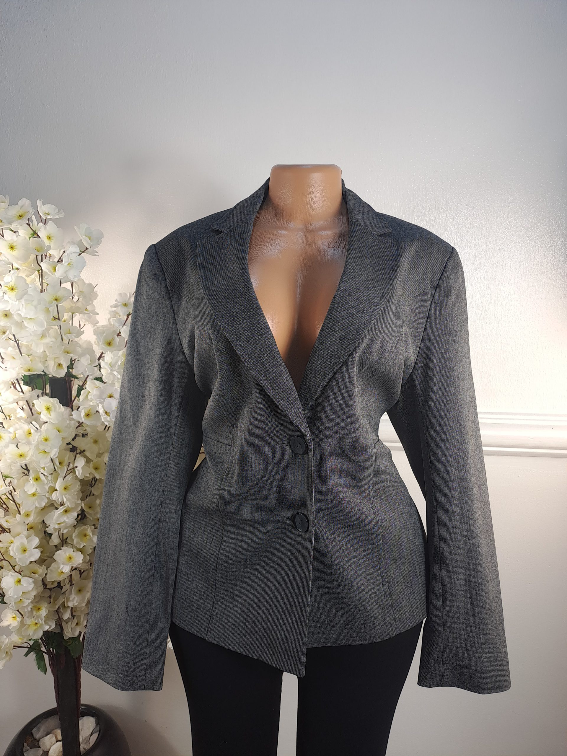 DEBENHAM COLLECTION UK SIZE 14 [LENGHT 25 INCHES]