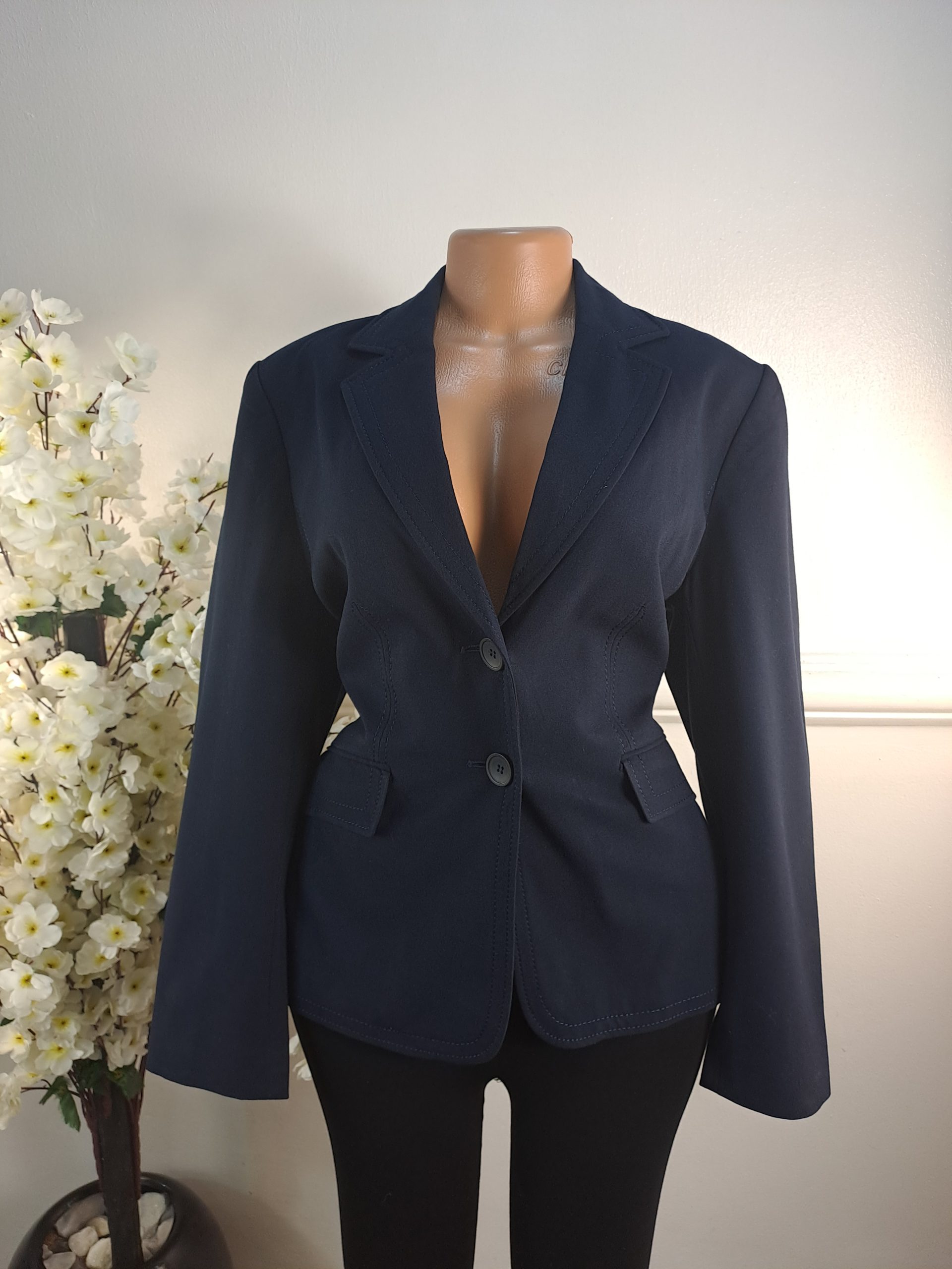 MARK & SPENCER UK SIZE 14 [LENGHT 27 INCHES]