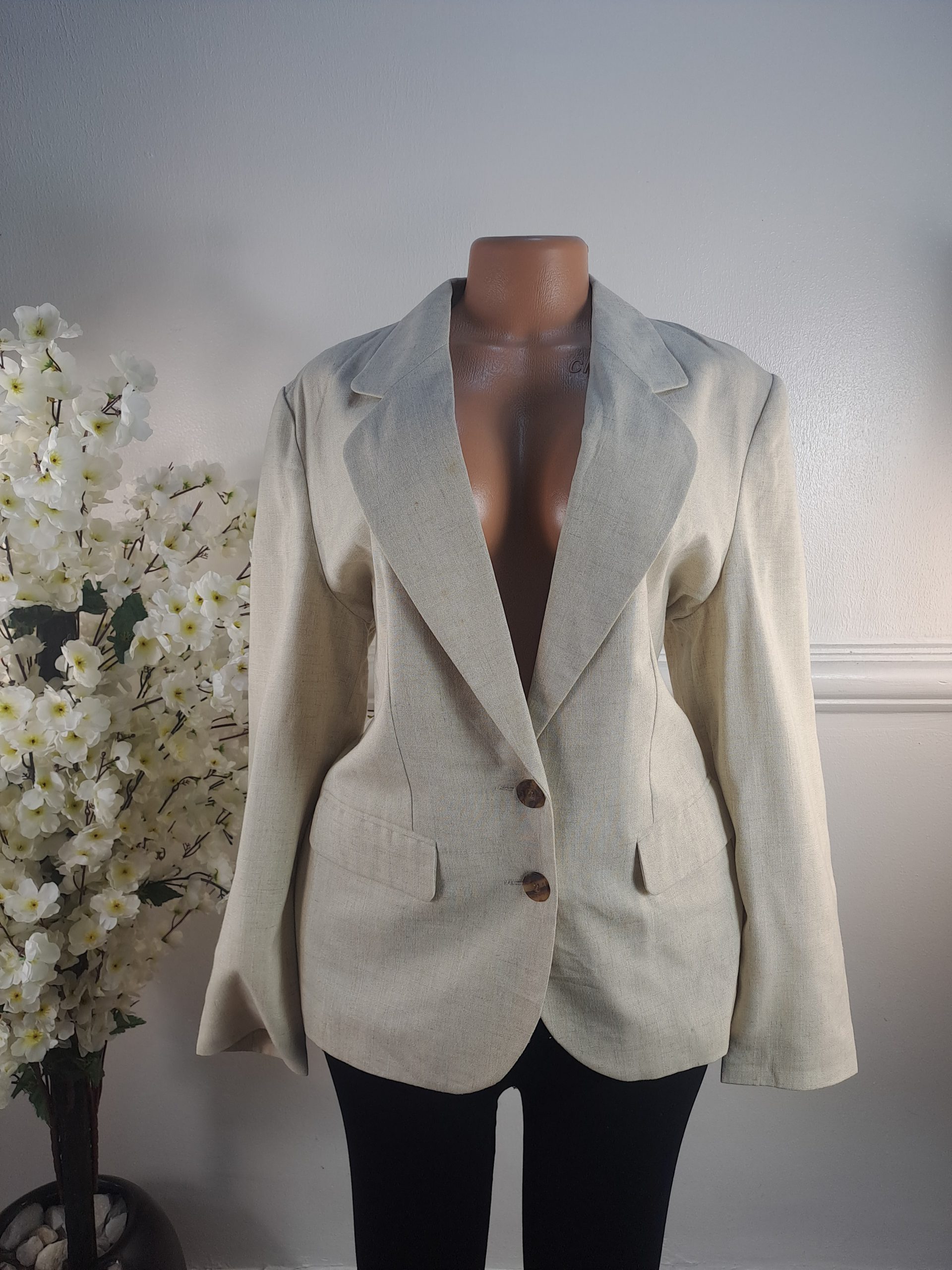 BLAZERS UK SIZE 16 [LENGHT 28 INCHES]