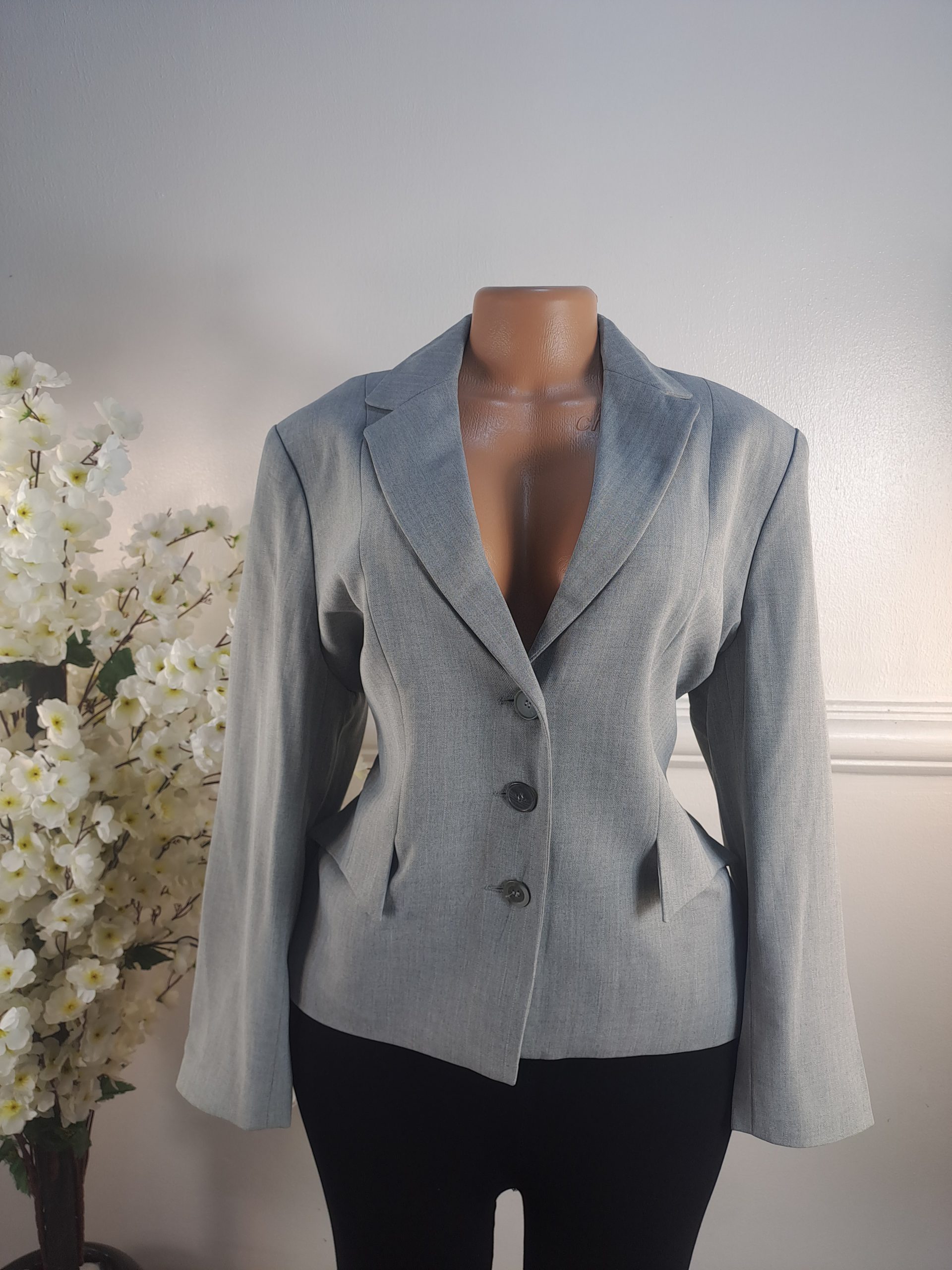 MARK & SPENCER UK SIZE 16 [LENGHT 24 INCHES]