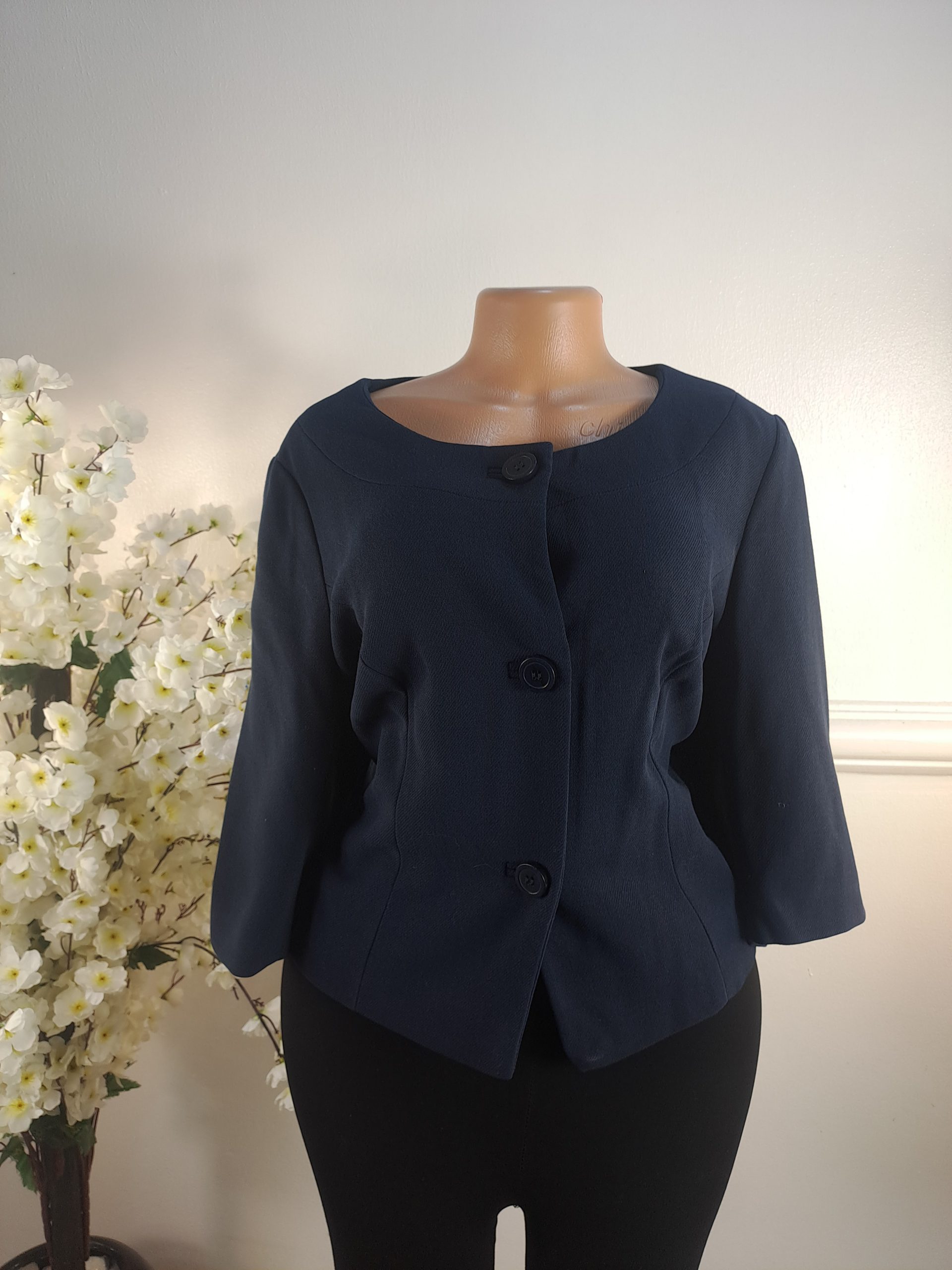 MINUET UK SIZE 16 [LENGHT 22 INCHES]