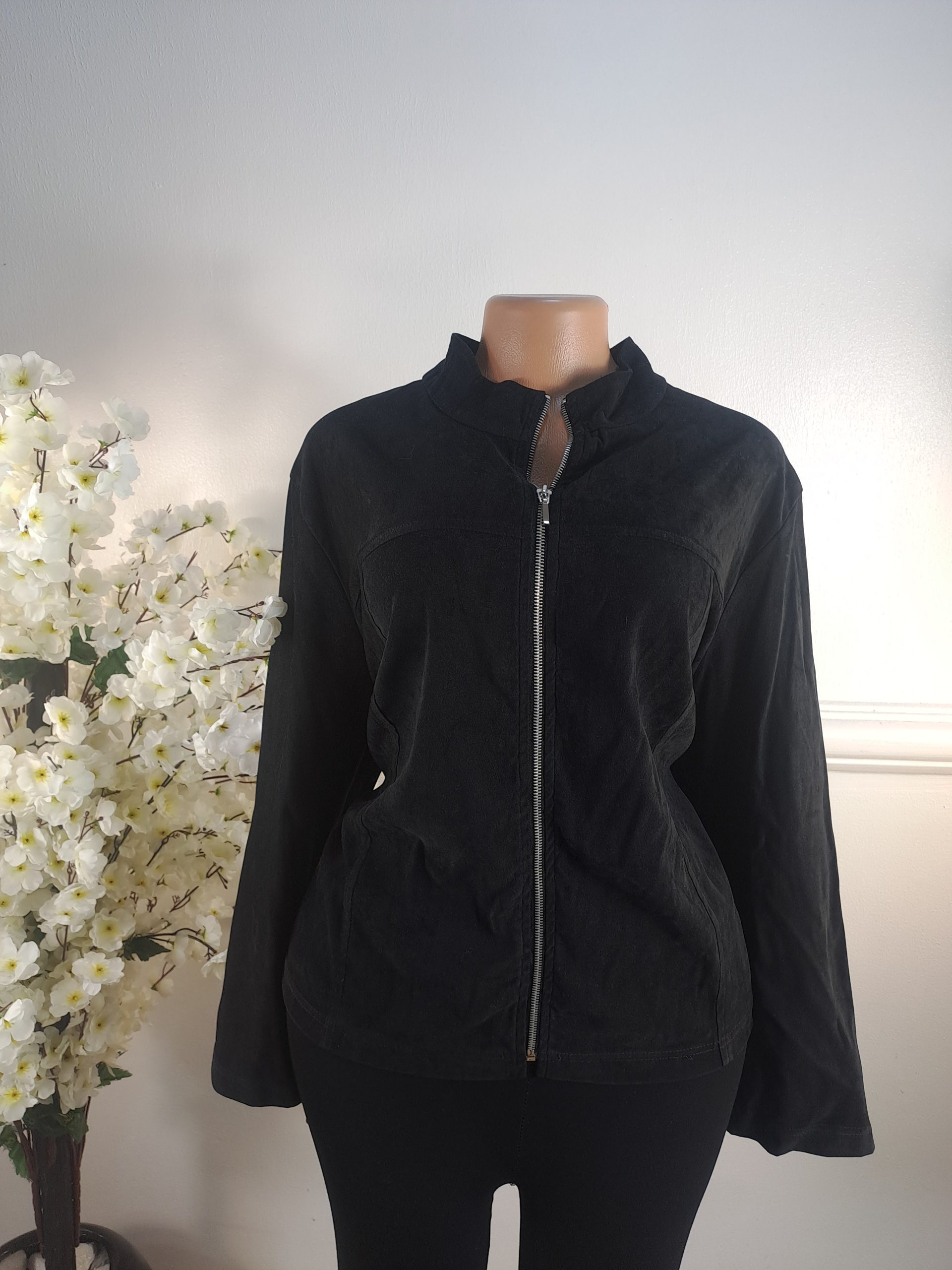 BLAZERS UK SIZE 16 [LENGHT 25 INCHES] 16