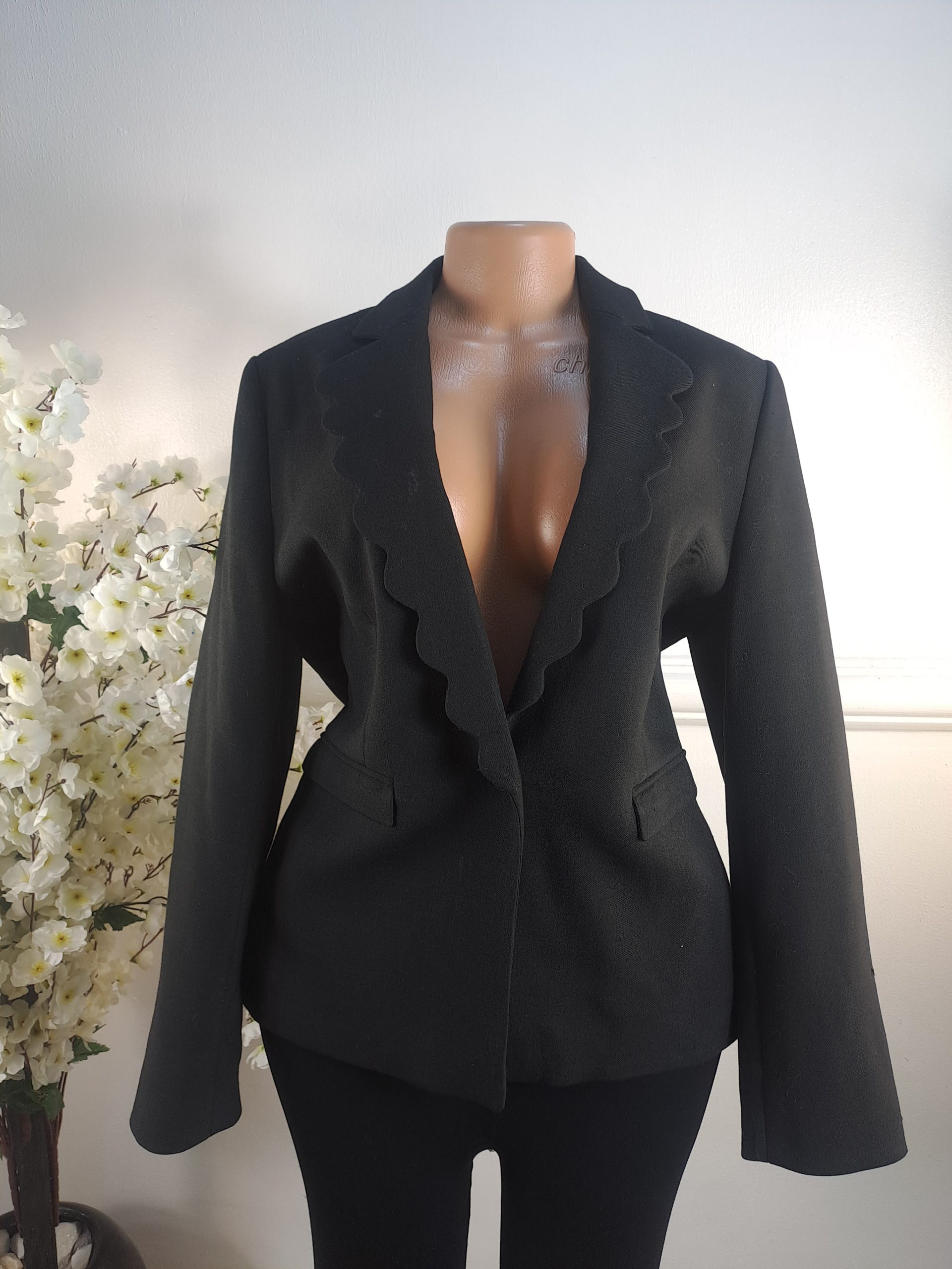 BOUTIQUE BY JAEGER UK SIZE 16 [LENGHT 26 INCHES]