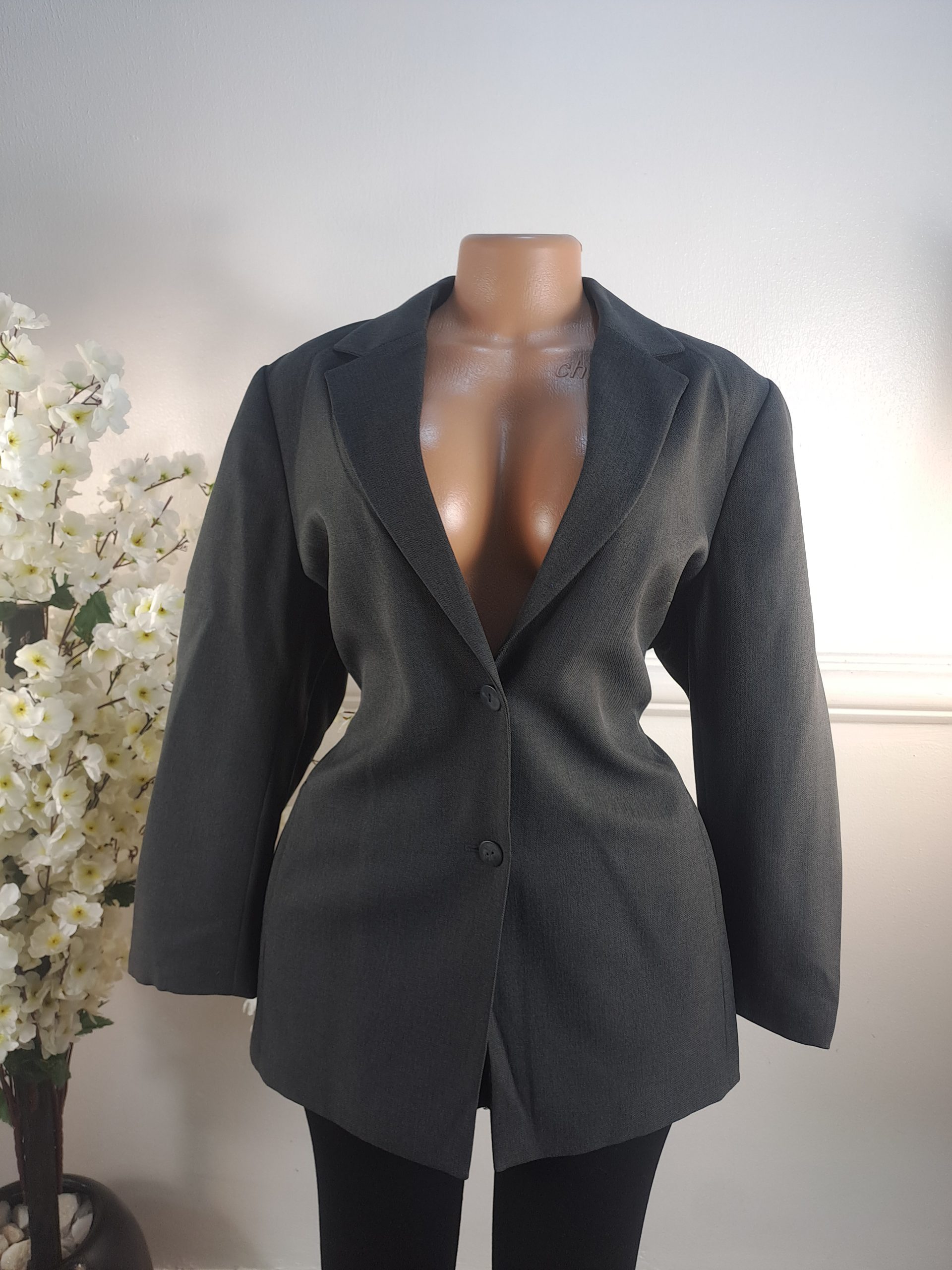 ELAM UK SIZE 16 [LENGHT 28 INCHES]