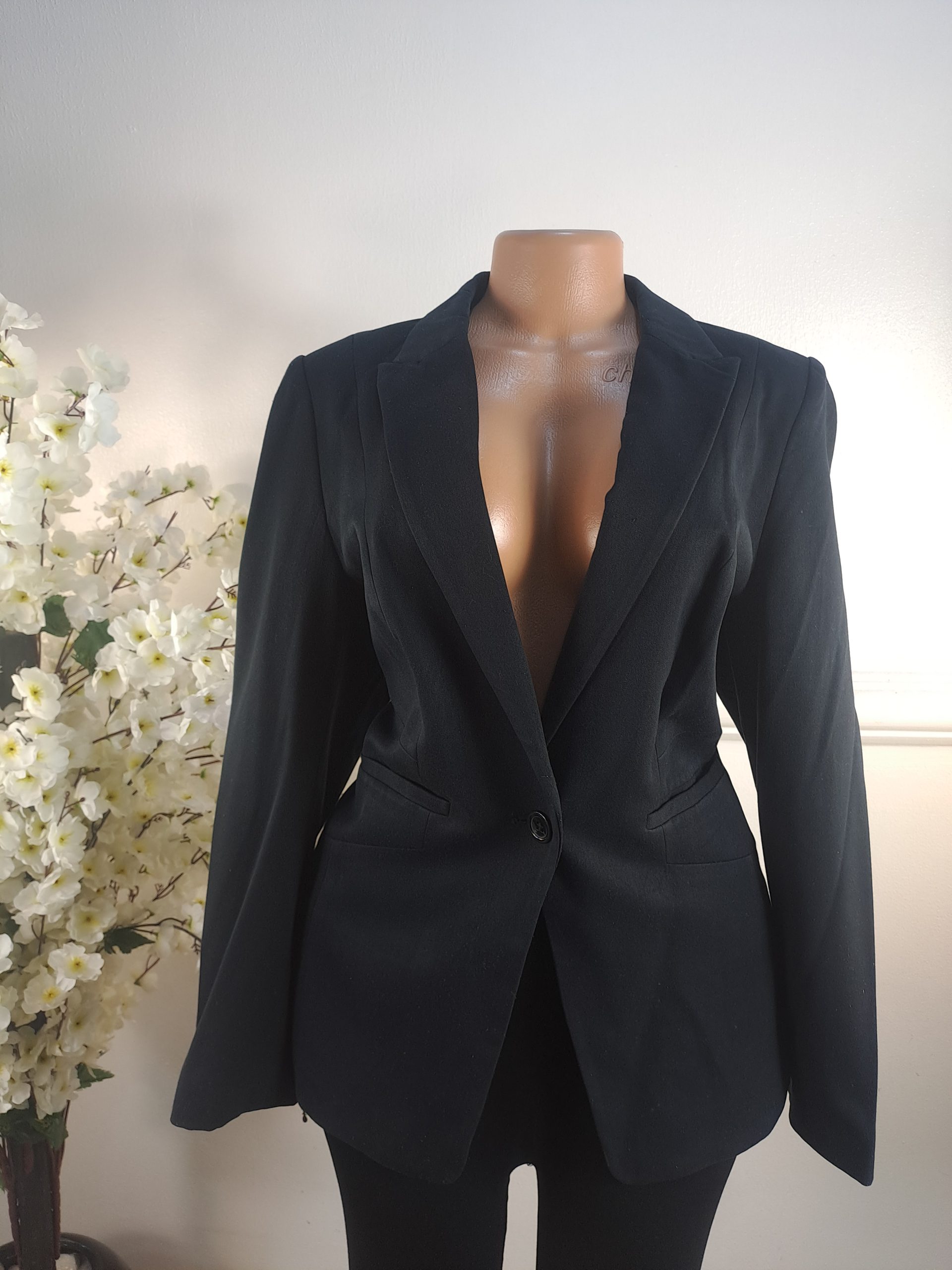 M&S UK SIZE 16 [LENGHT 24 INCHES]
