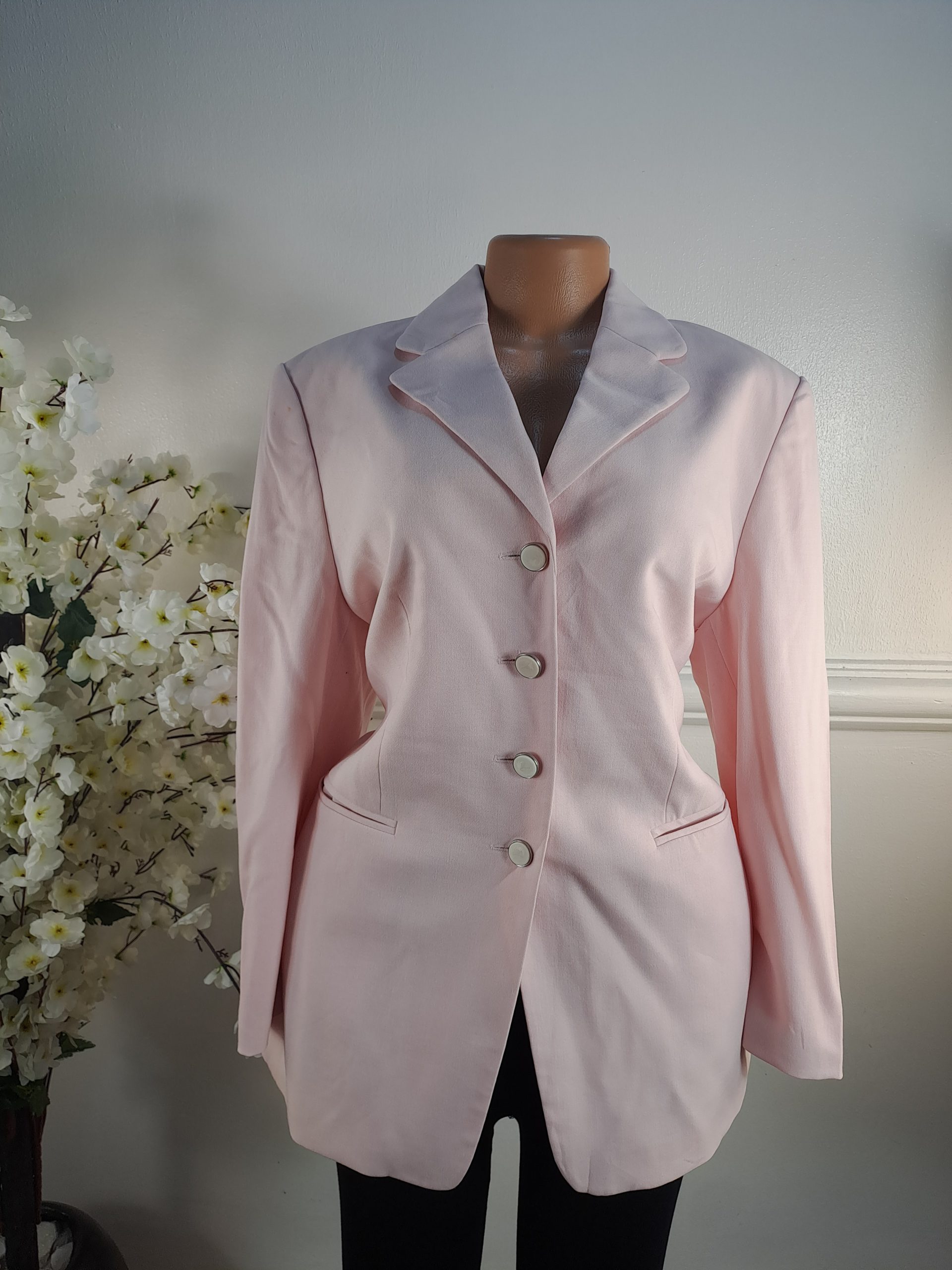 BLAZERS UK SIZE 16 [LENGHT 32 INCHES]
