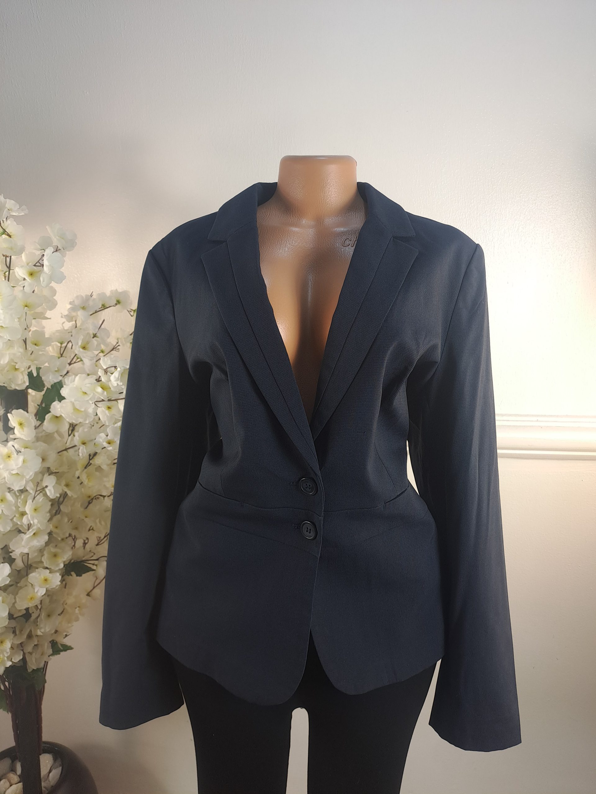 NEXT UK SIZE 16 [LENGHT 26 INCHES]