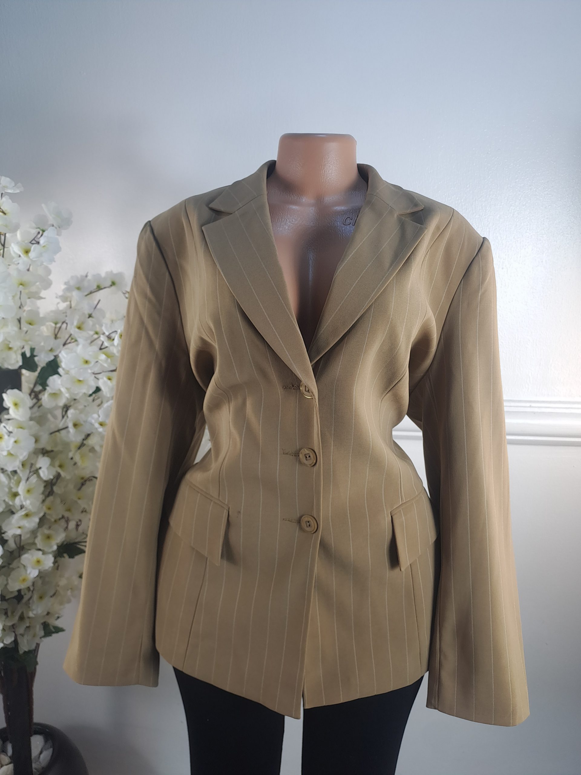 KANSUO UK SIZE 16 [LENGHT 28 INCHES]