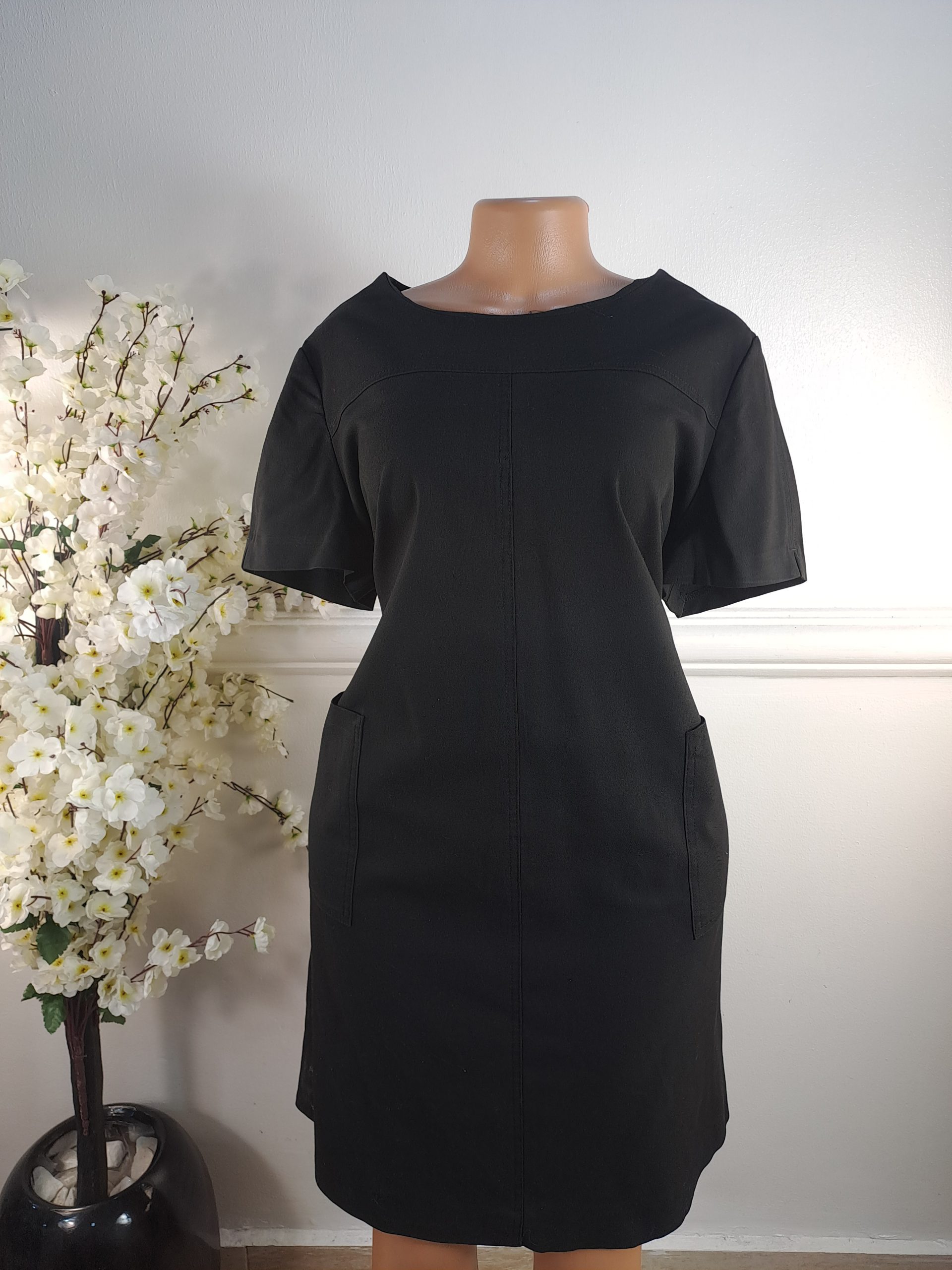 NEXT TAILORING UK SIZE 16 [LENGHT 39 INCHES]