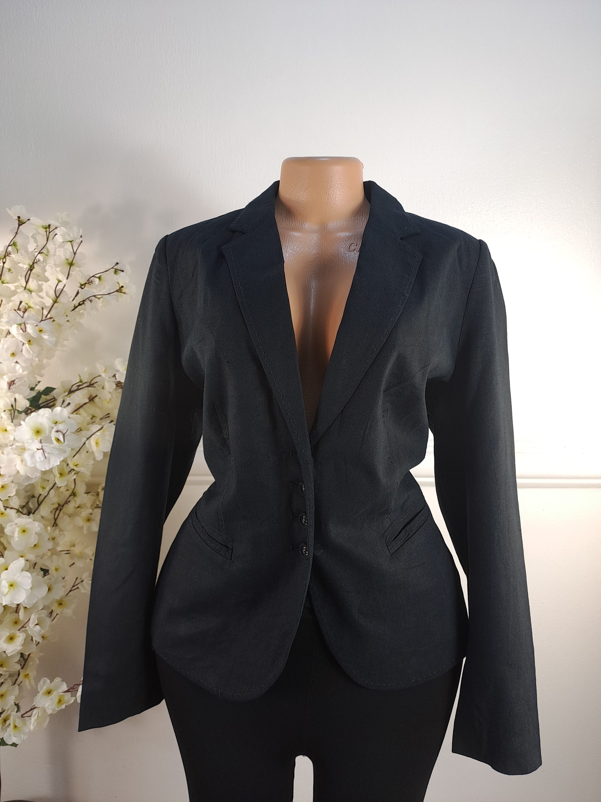 M&S WOMAN UK SIZE 16 [LENGHT 25 INCHES]