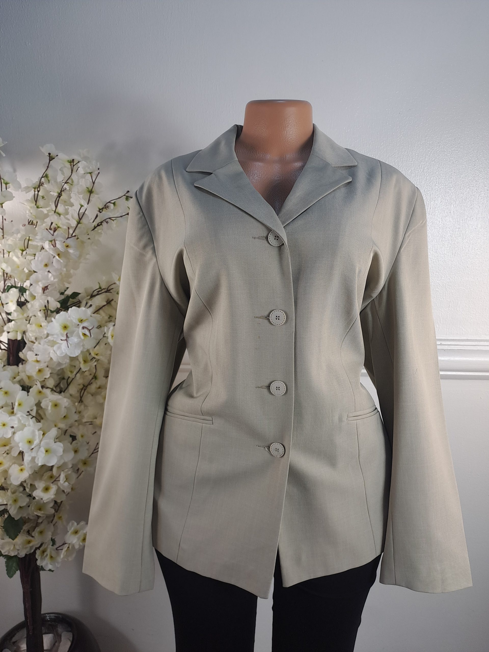 BONMARCHE UK SIZE 18 [LENGHT 27 INCHES]