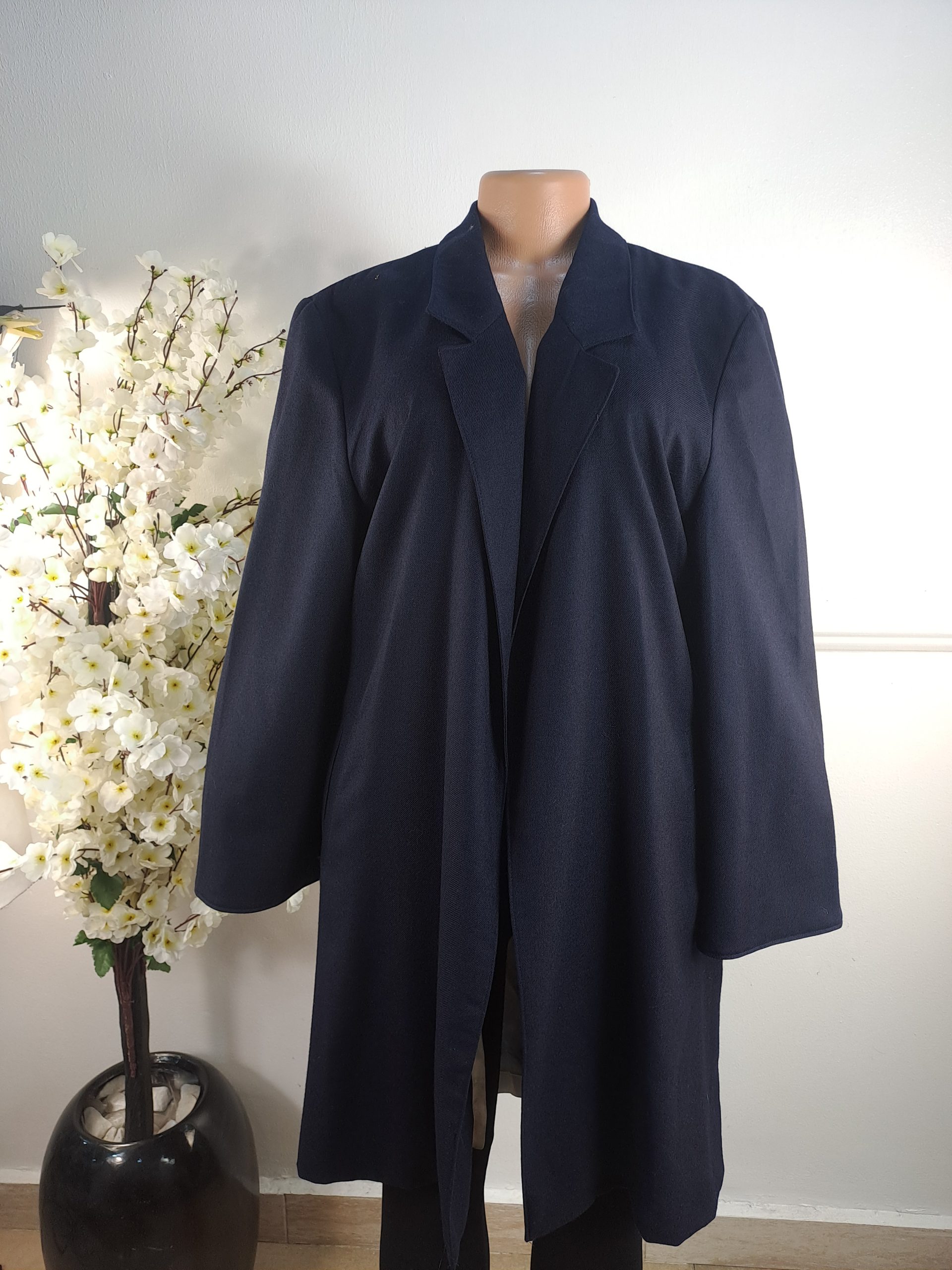 HOUSE OF FRASER UK SIZE 20 [LENGHT 40 INCHES]