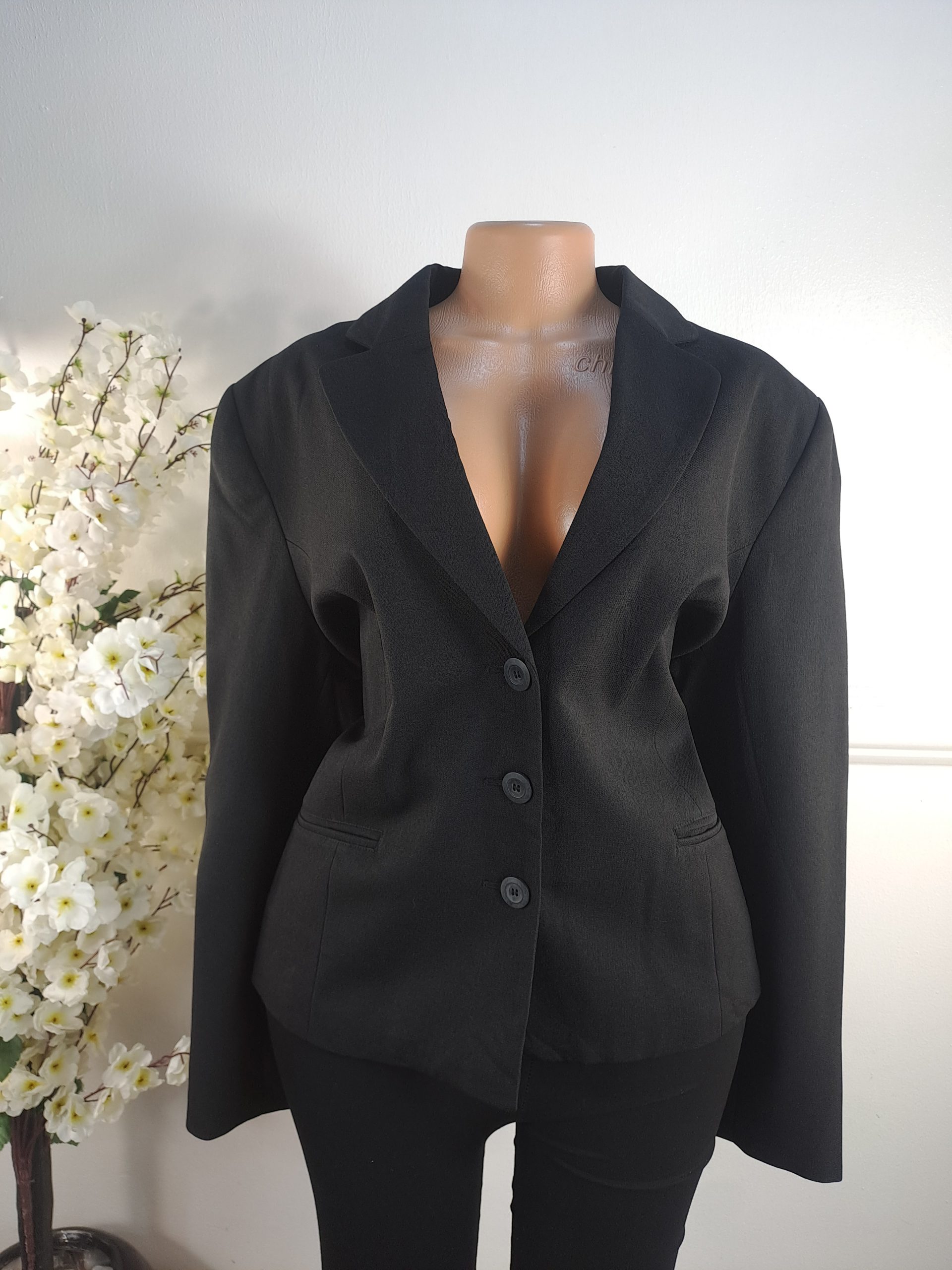 BLAZERS UK SIZE 20 [LENGHT 25 INCHES]
