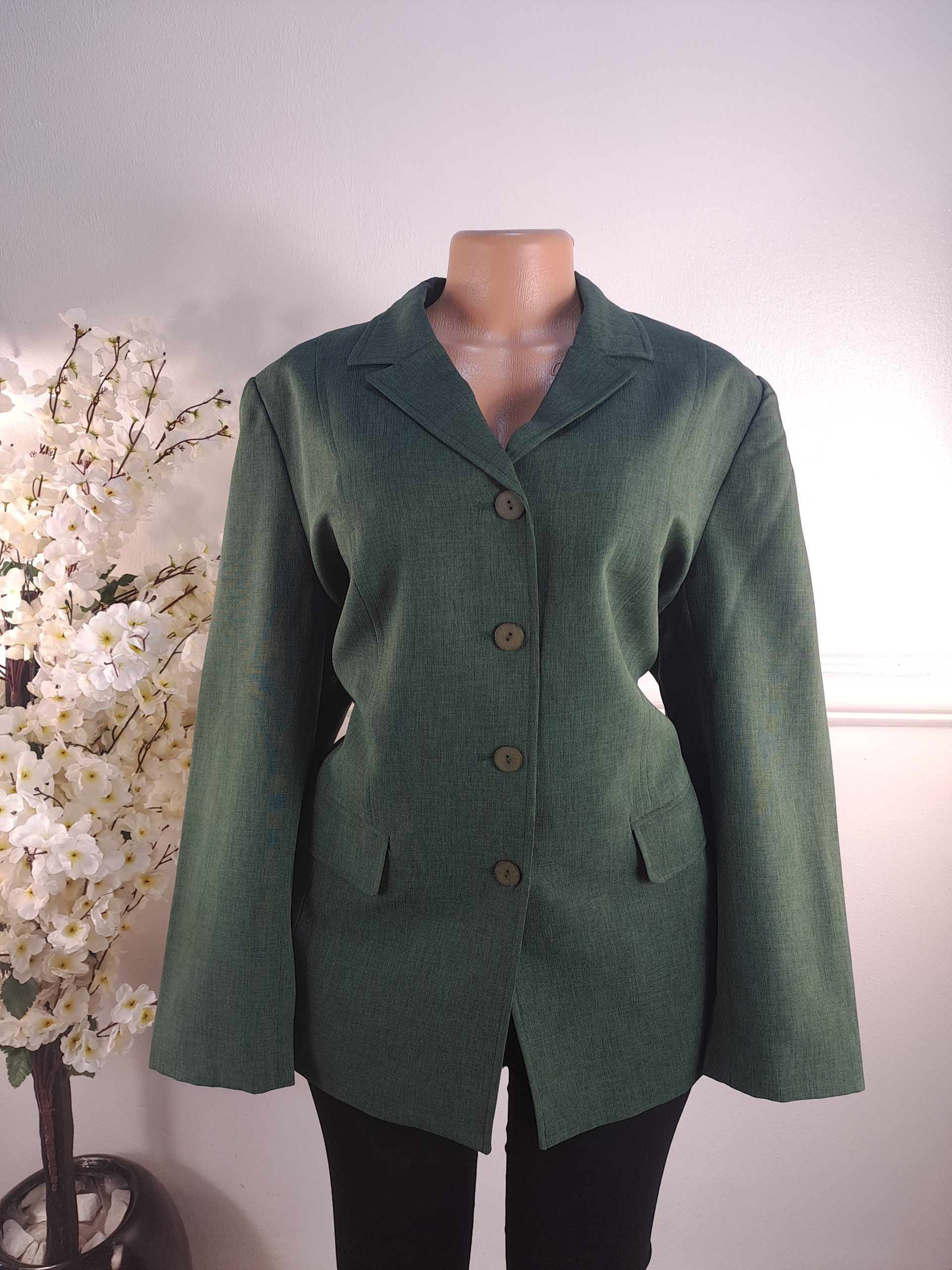 EASTEX UK SIZE 18 [LENGHT 29 INCHES]
