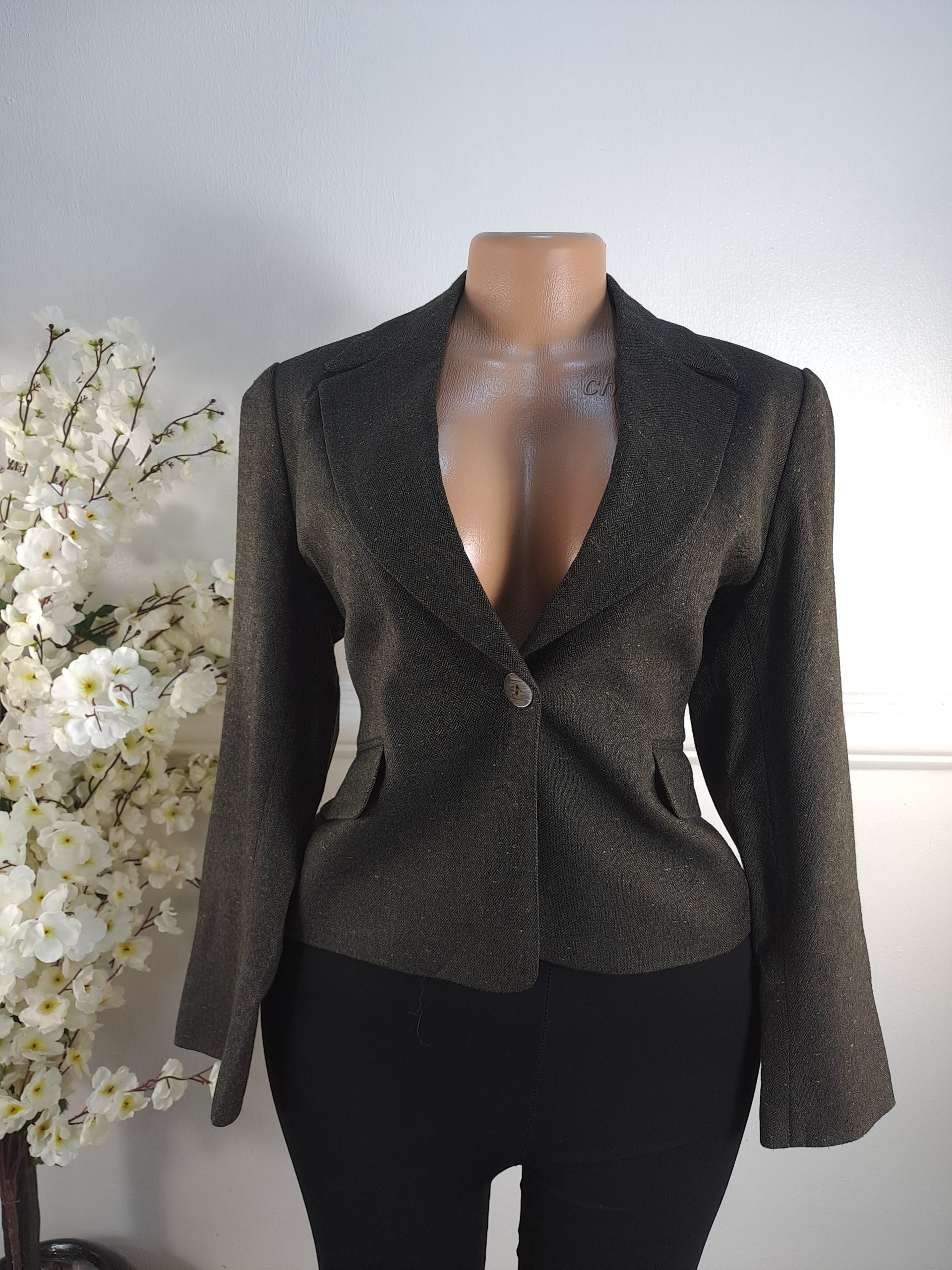 MARK & SPENCER UK SIZE 10 [LENGHT 21 INCHES]
