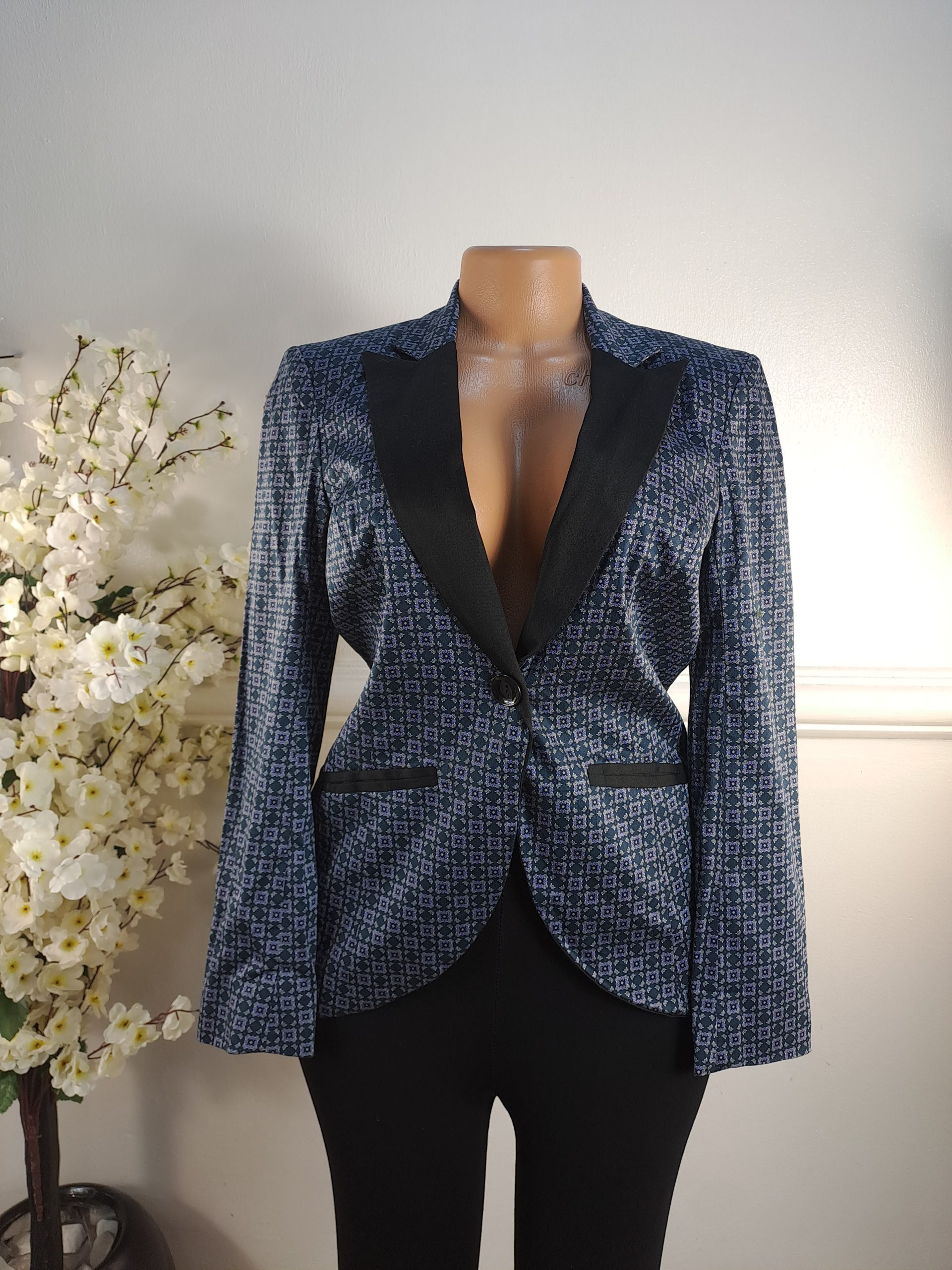 CLOSET UK SIZE 6 [LENGHT 26 INCHES]