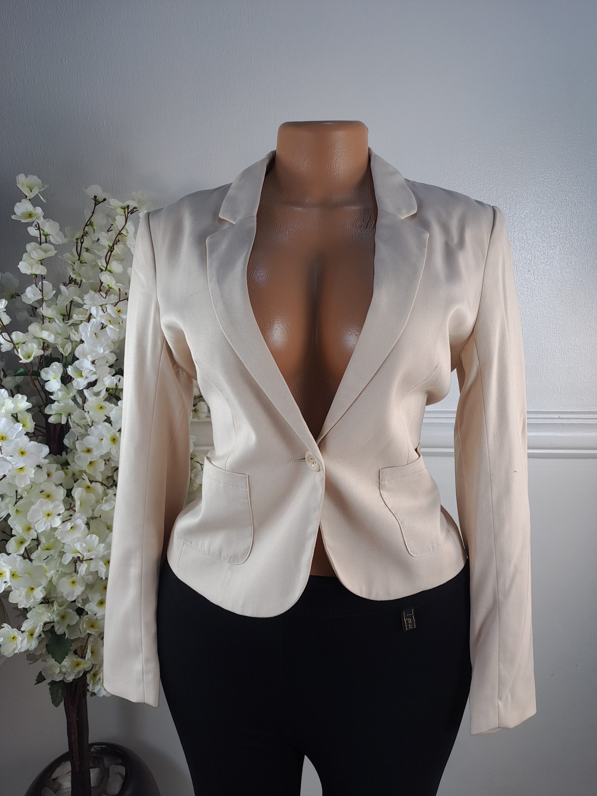 DIVIDED H&M UK SIZE 8 [LENGHT 21 INCHES]