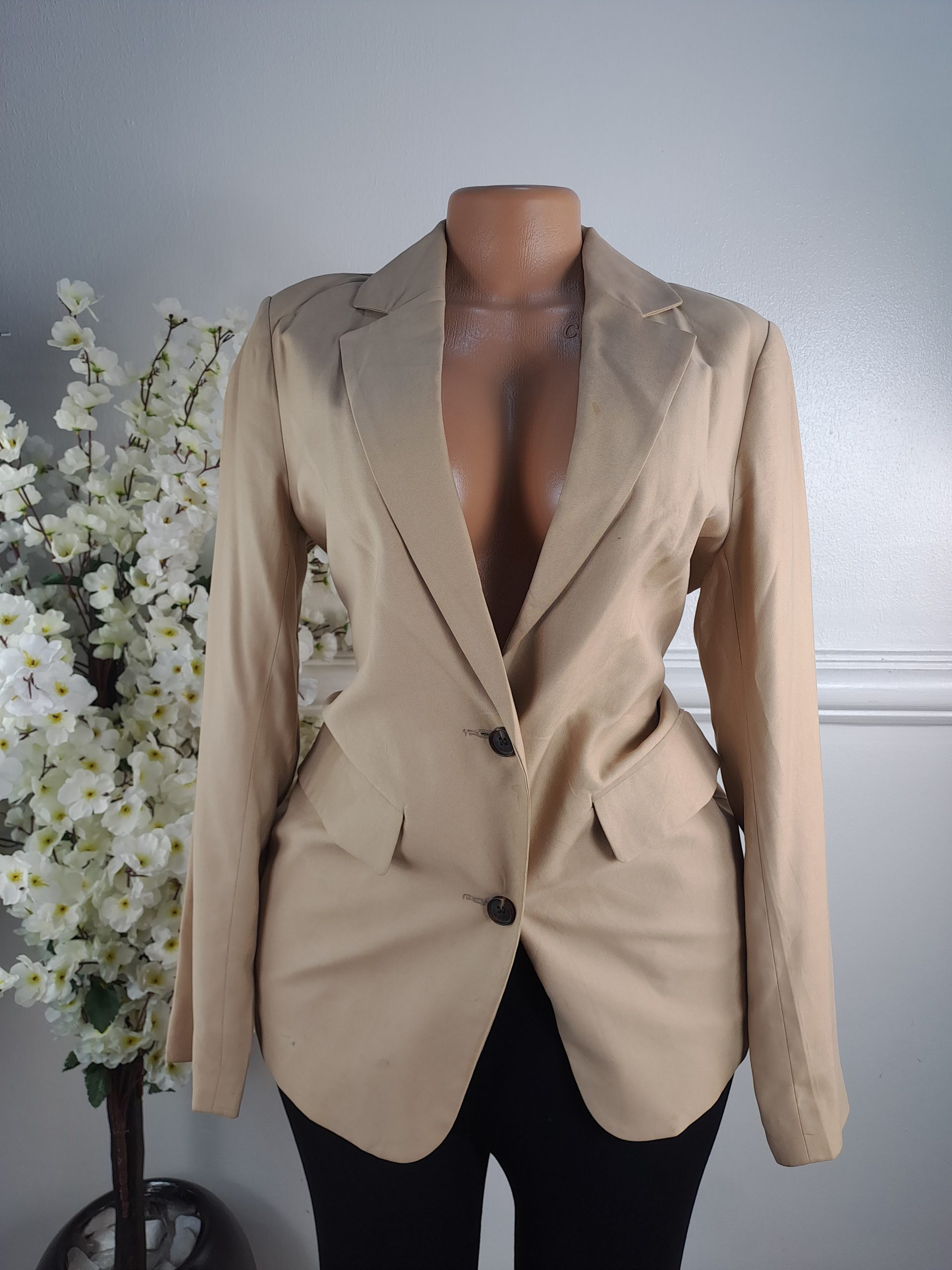 BLAZERS UK SIZE 8 [LENGHT 26 INCHES]